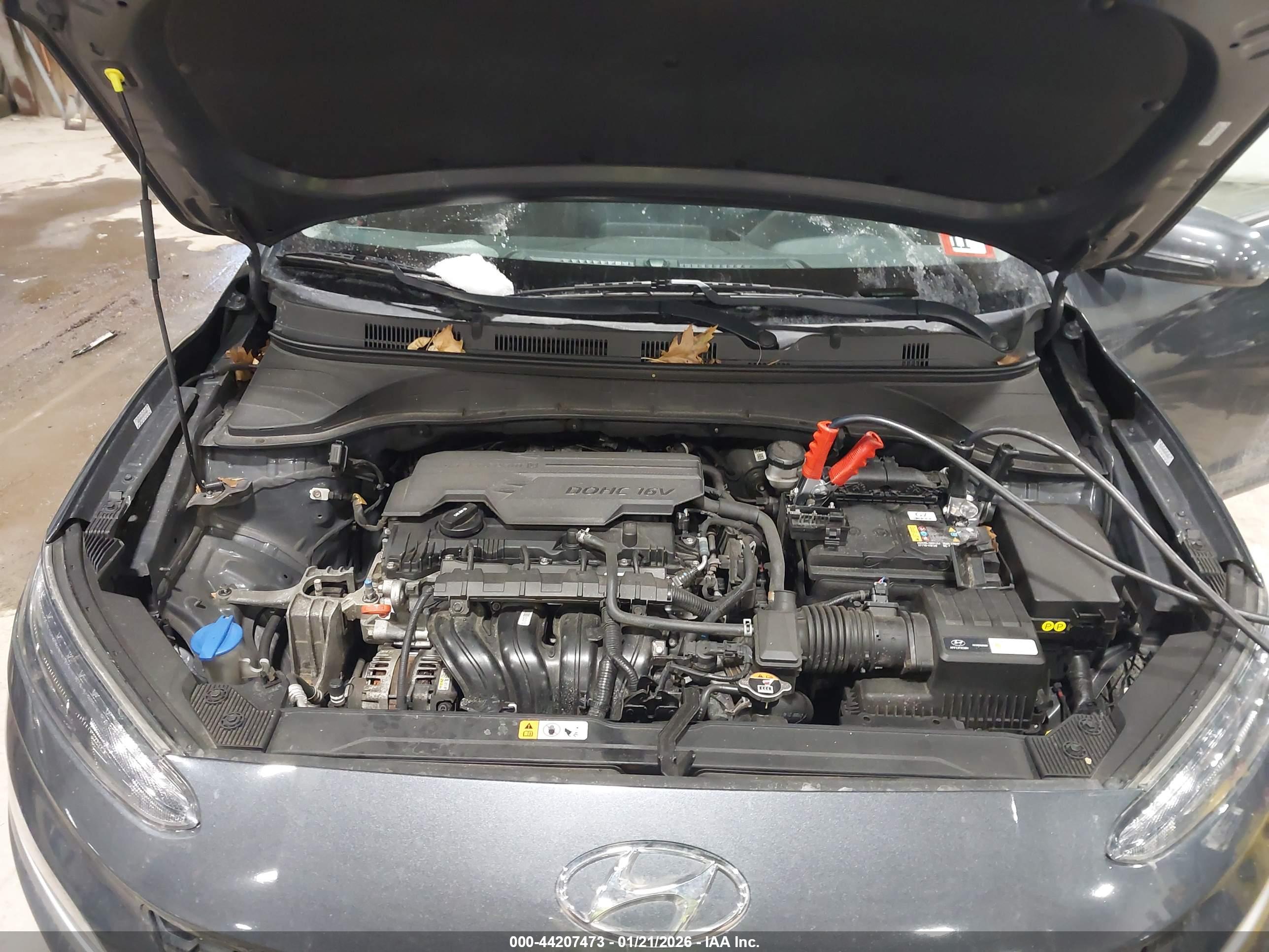HYUNDAI KONA image 10