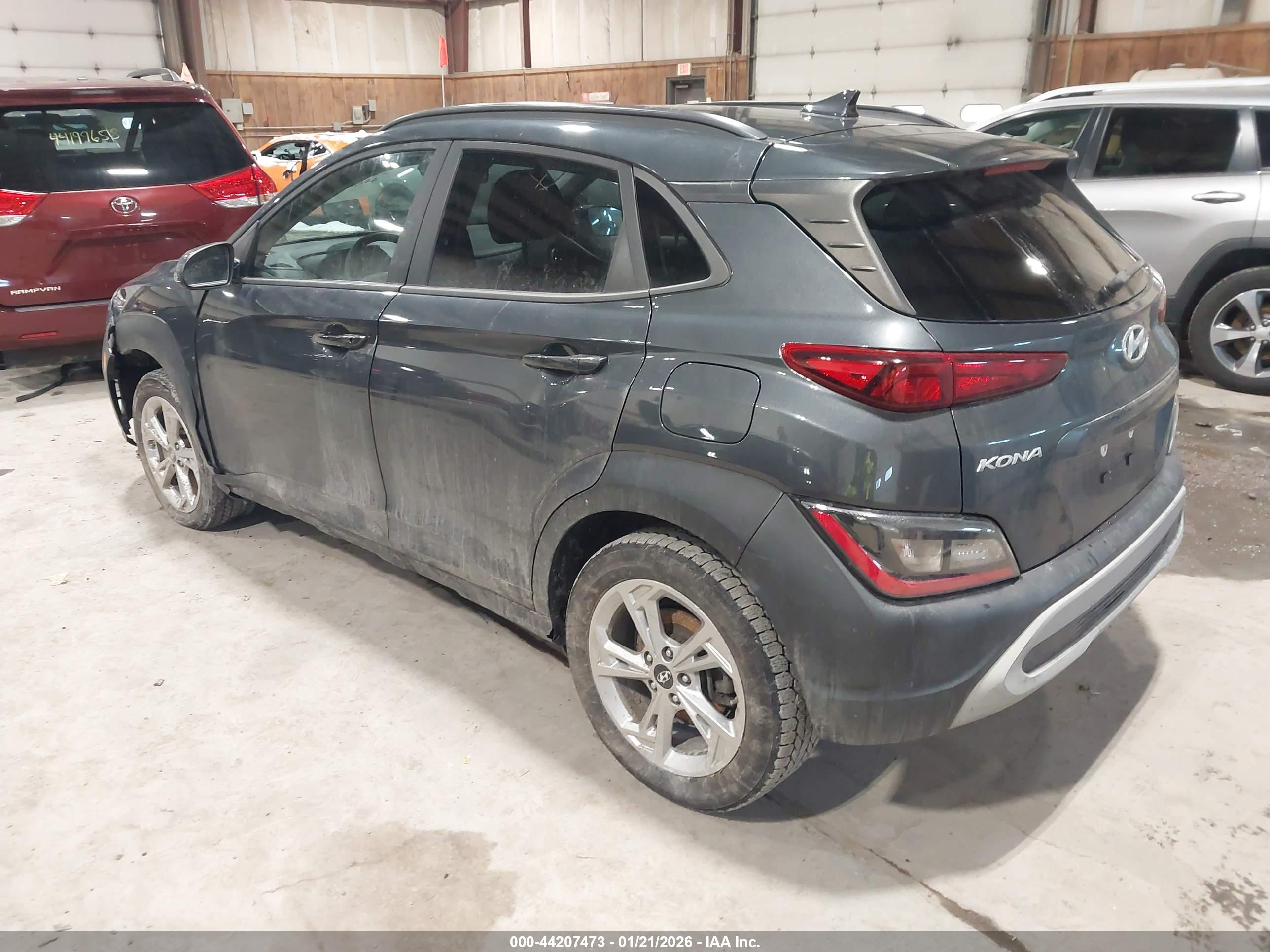 HYUNDAI KONA image 3