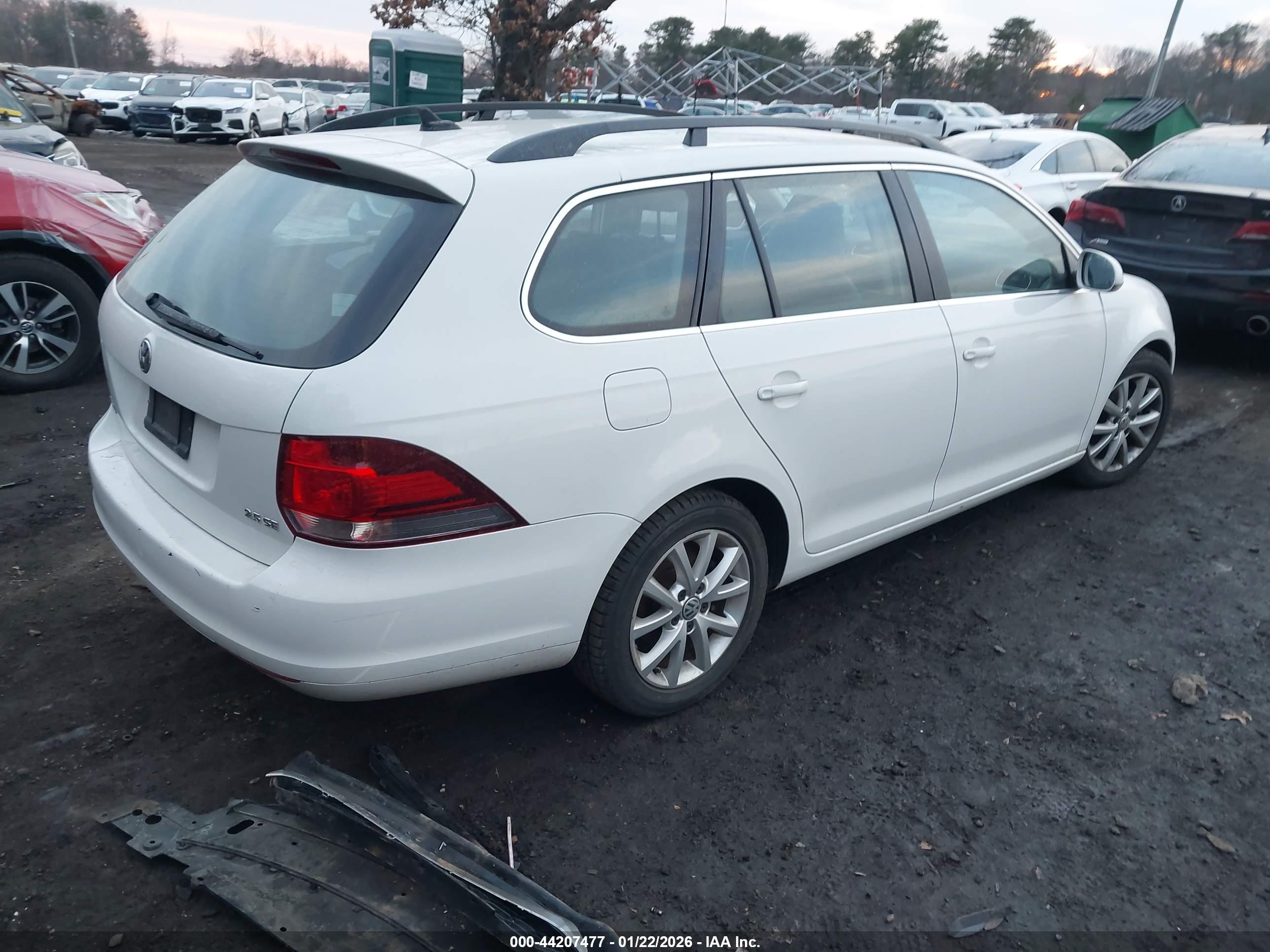 VOLKSWAGEN JETTA image 4