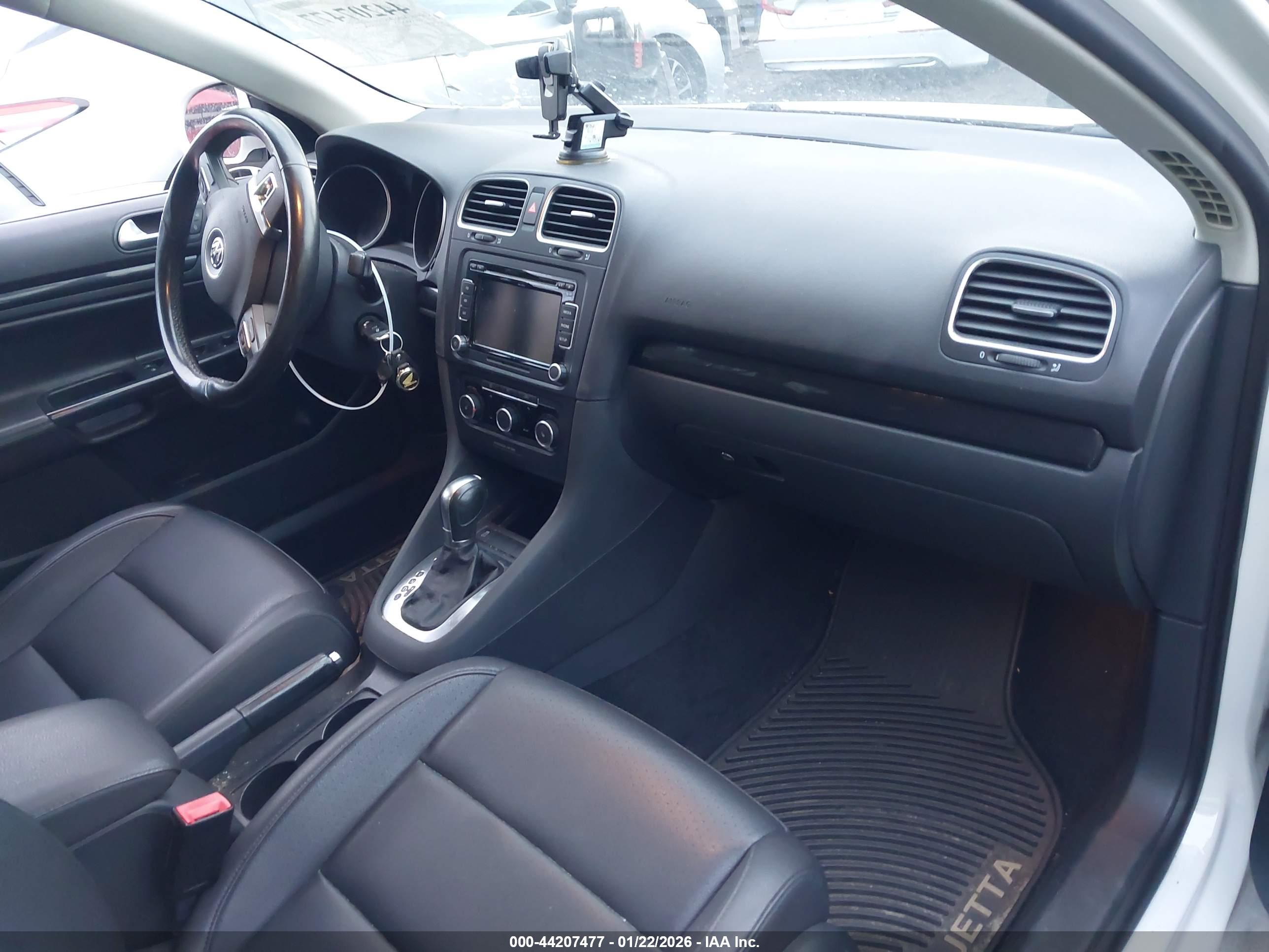 VOLKSWAGEN JETTA image 5