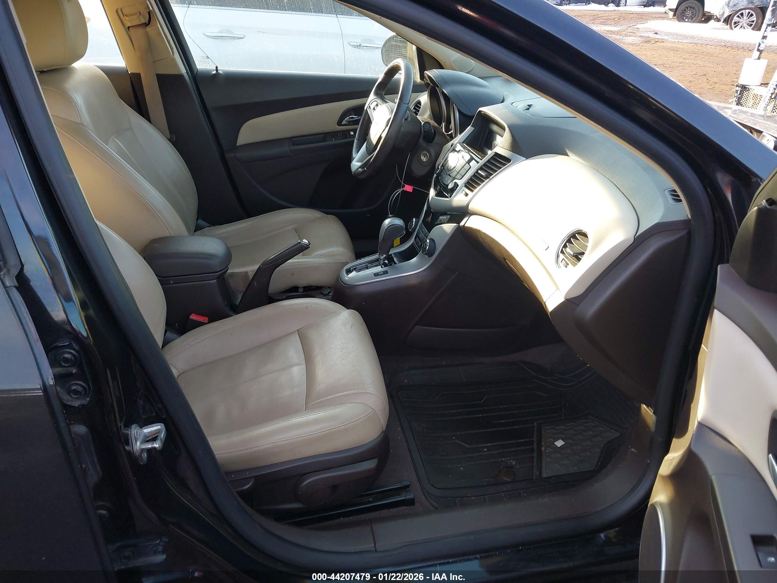 CHEVROLET CRUZE image 5