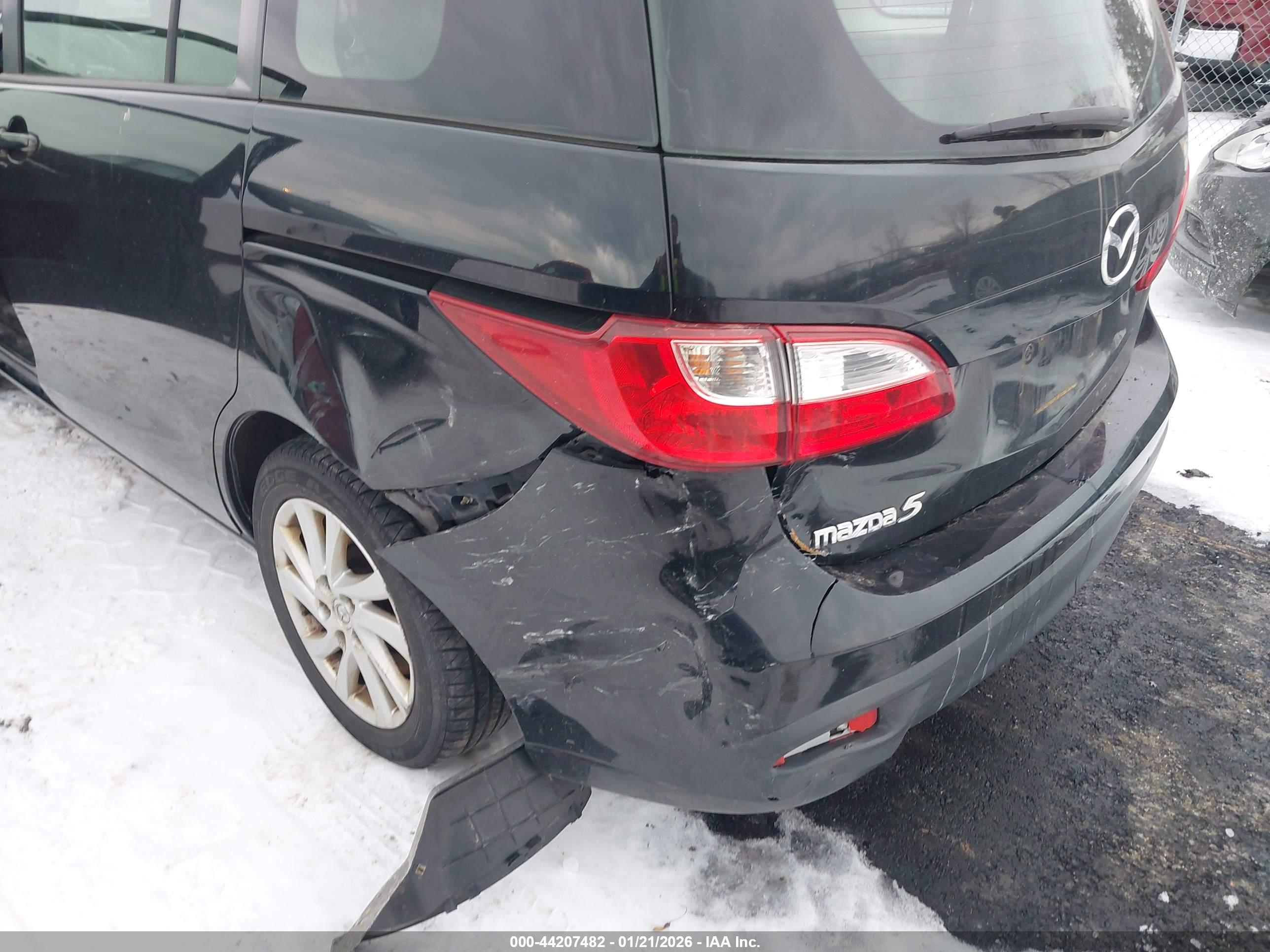 MAZDA MAZDA5 image 6