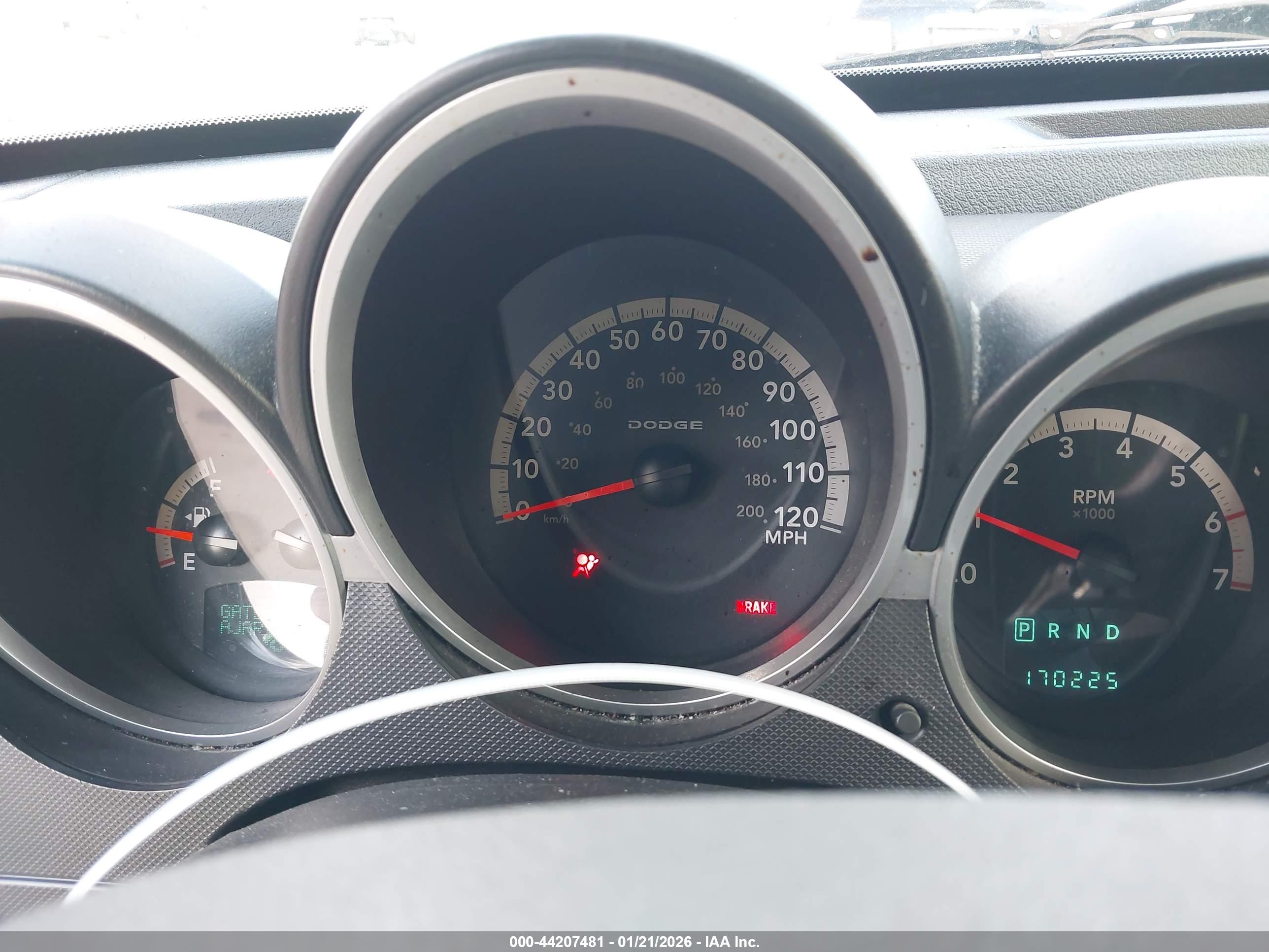 DODGE NITRO image 7