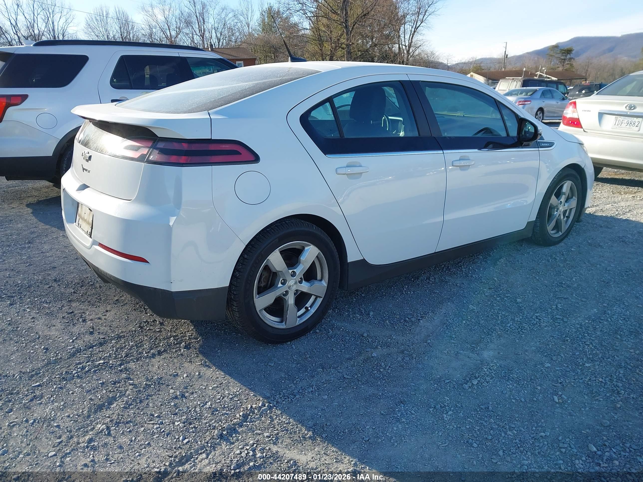 CHEVROLET VOLT image 4