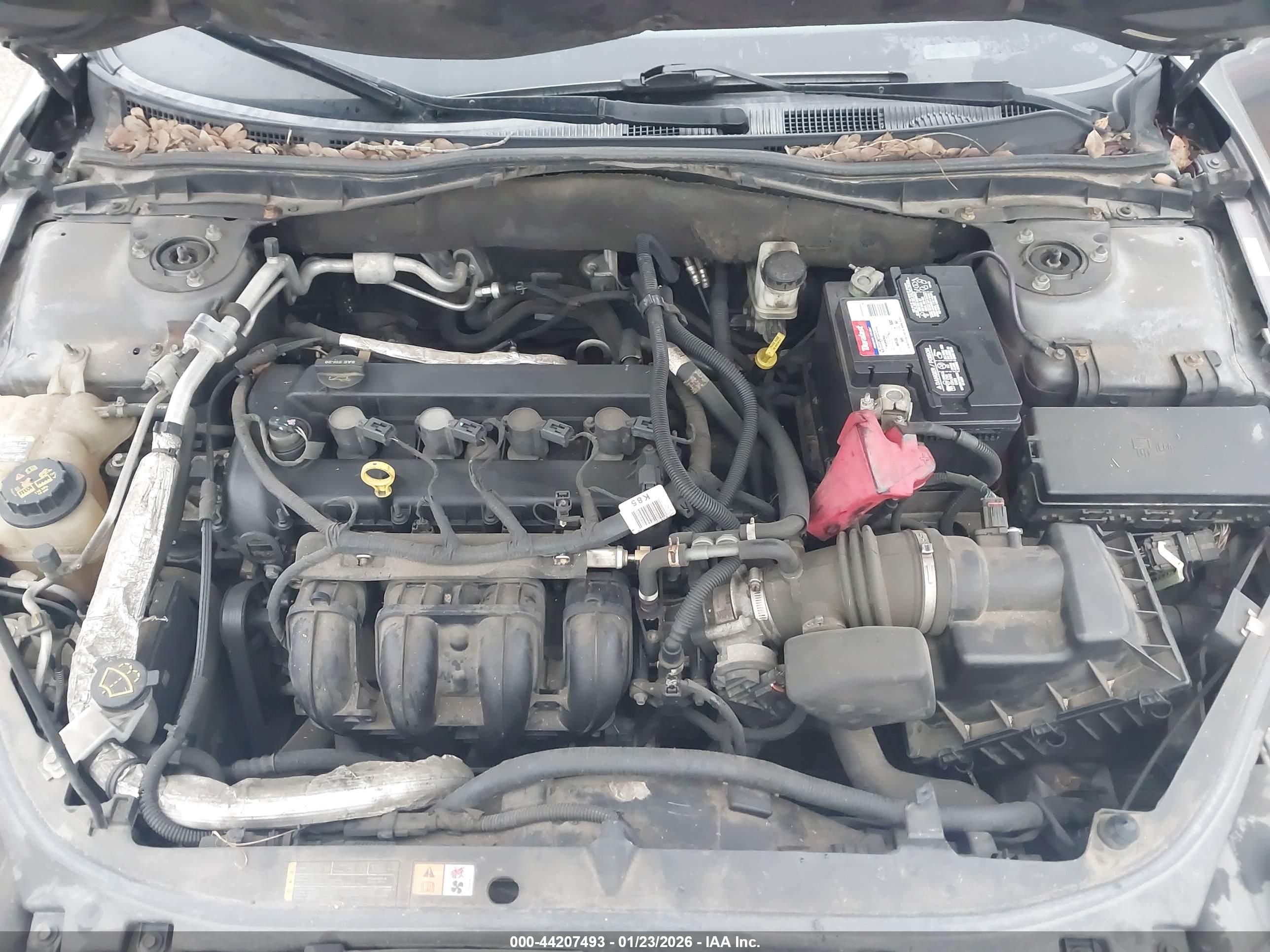 FORD FUSION image 10