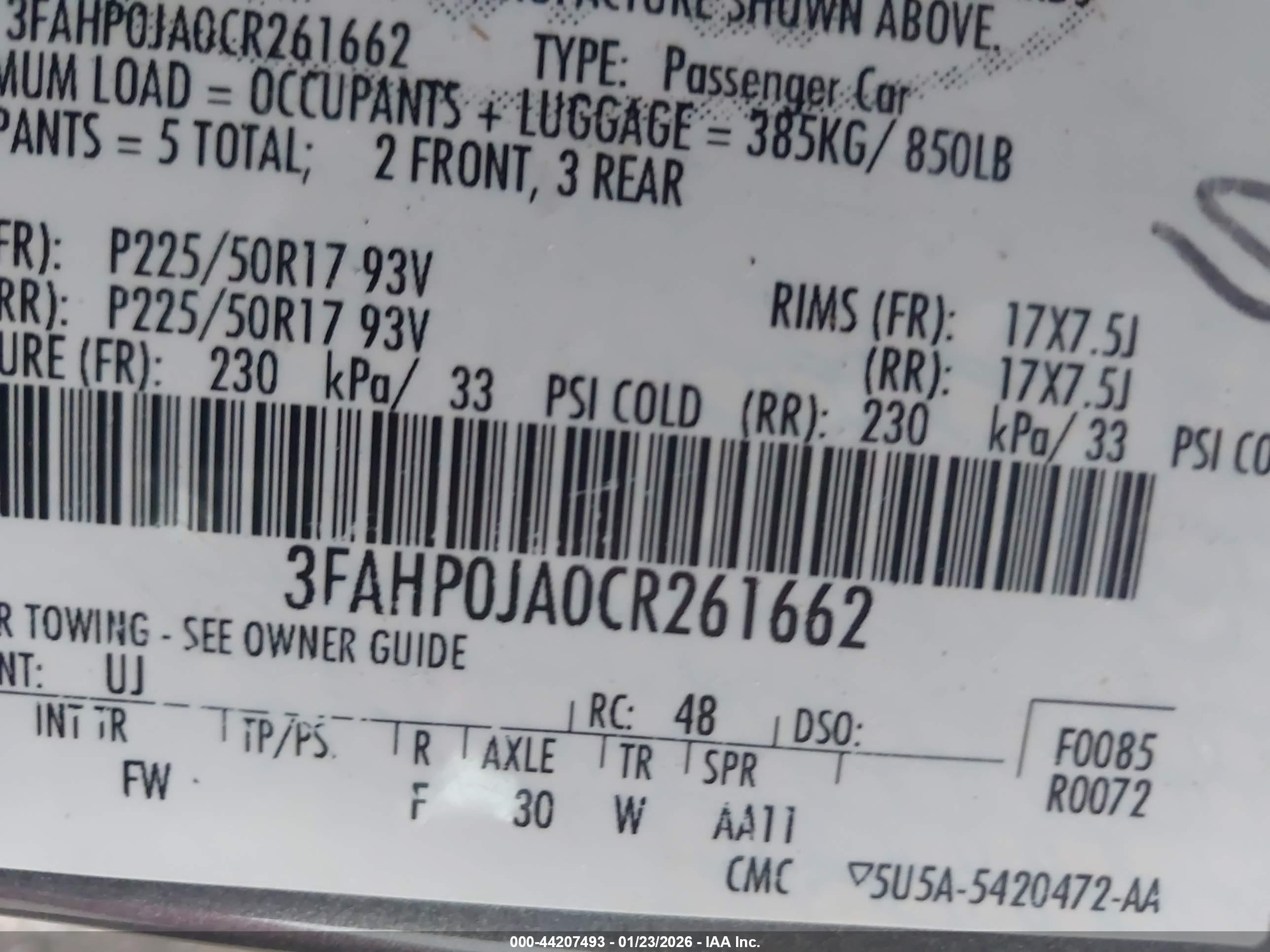 FORD FUSION image 9
