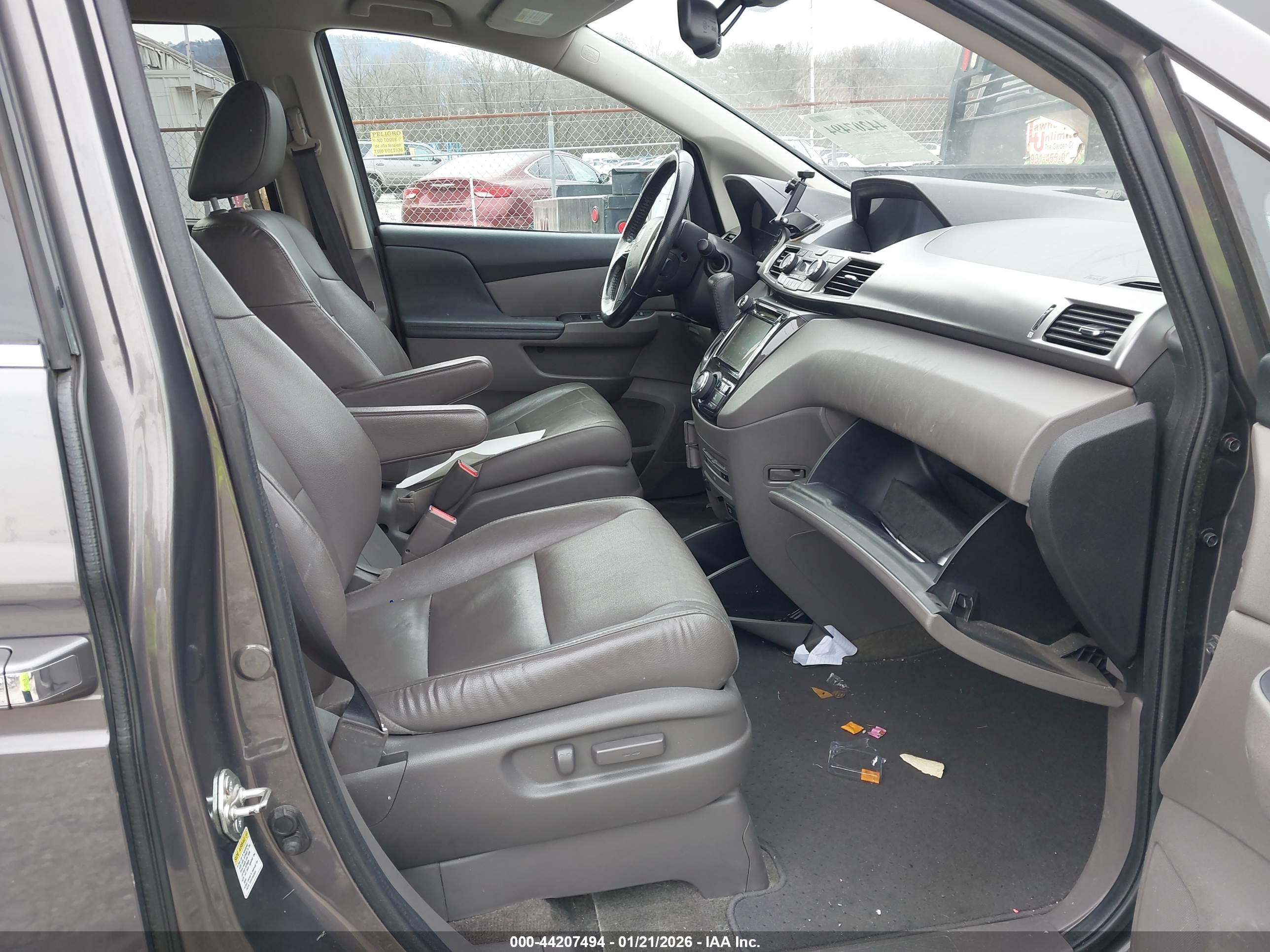 HONDA ODYSSEY image 5