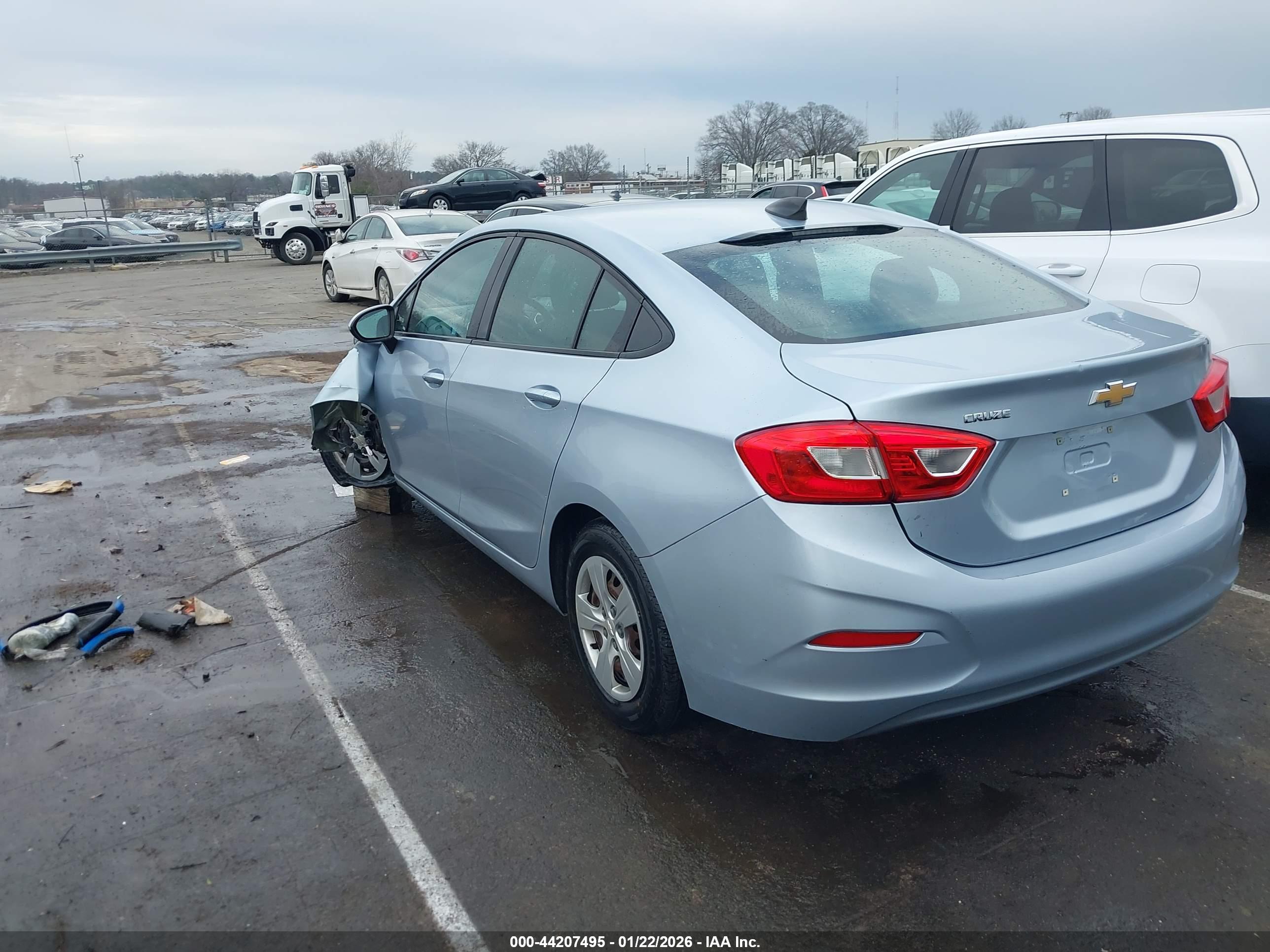 CHEVROLET CRUZE image 3