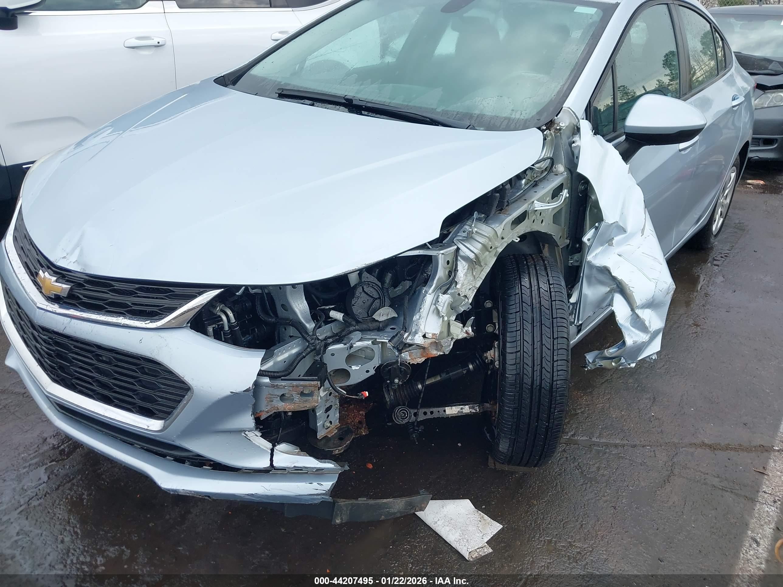 CHEVROLET CRUZE image 6
