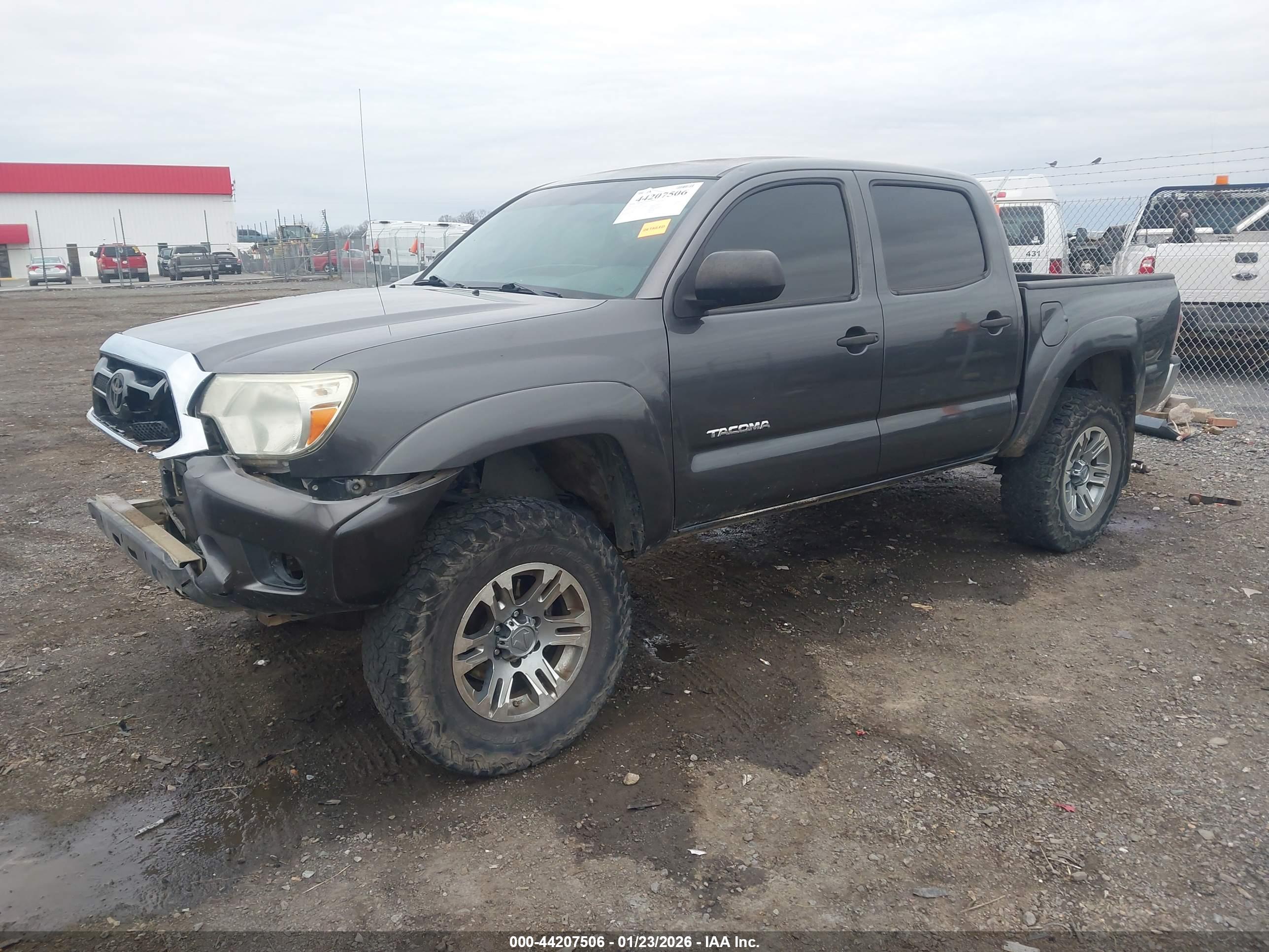 TOYOTA TACOMA image 2