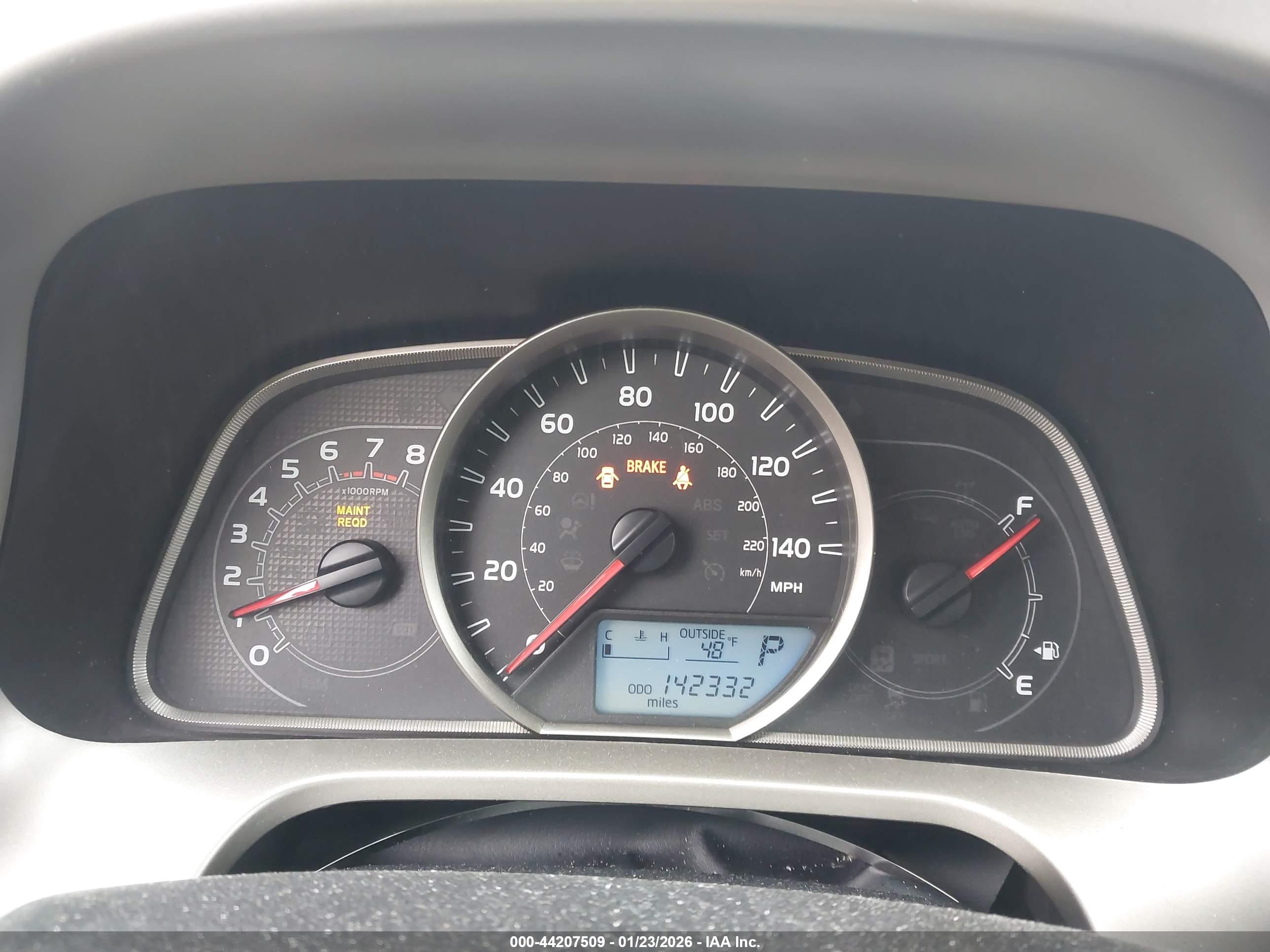TOYOTA RAV4 image 7