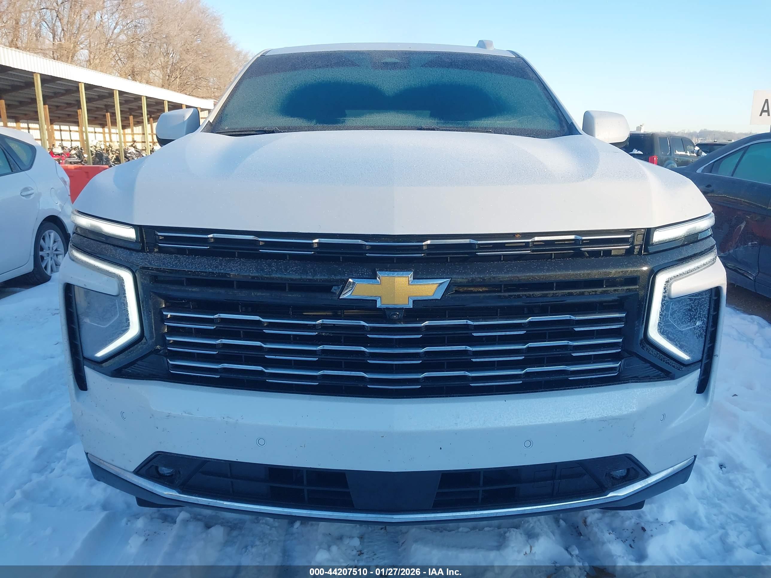 CHEVROLET SUBURBAN image 6