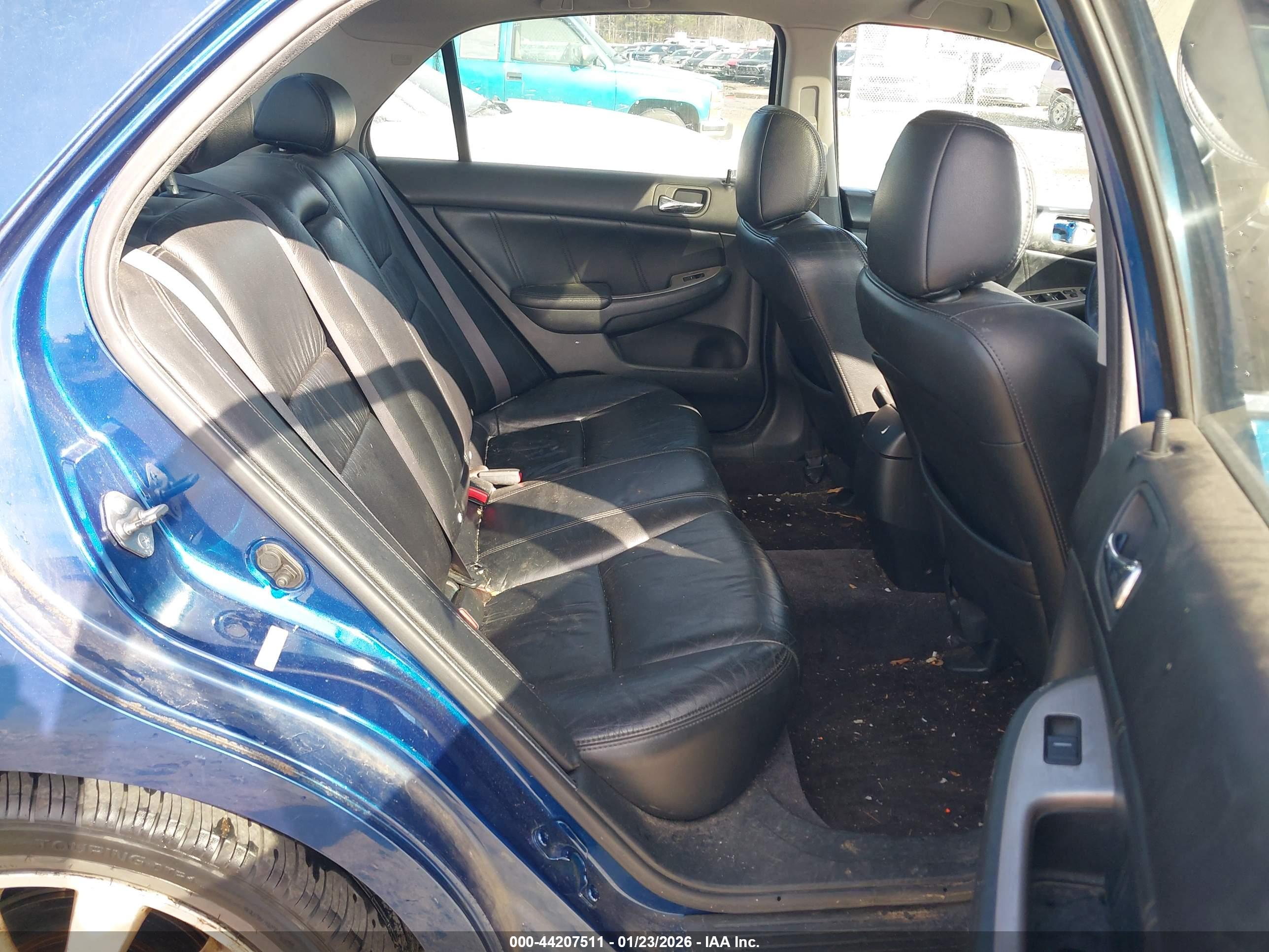 HONDA ACCORD image 8