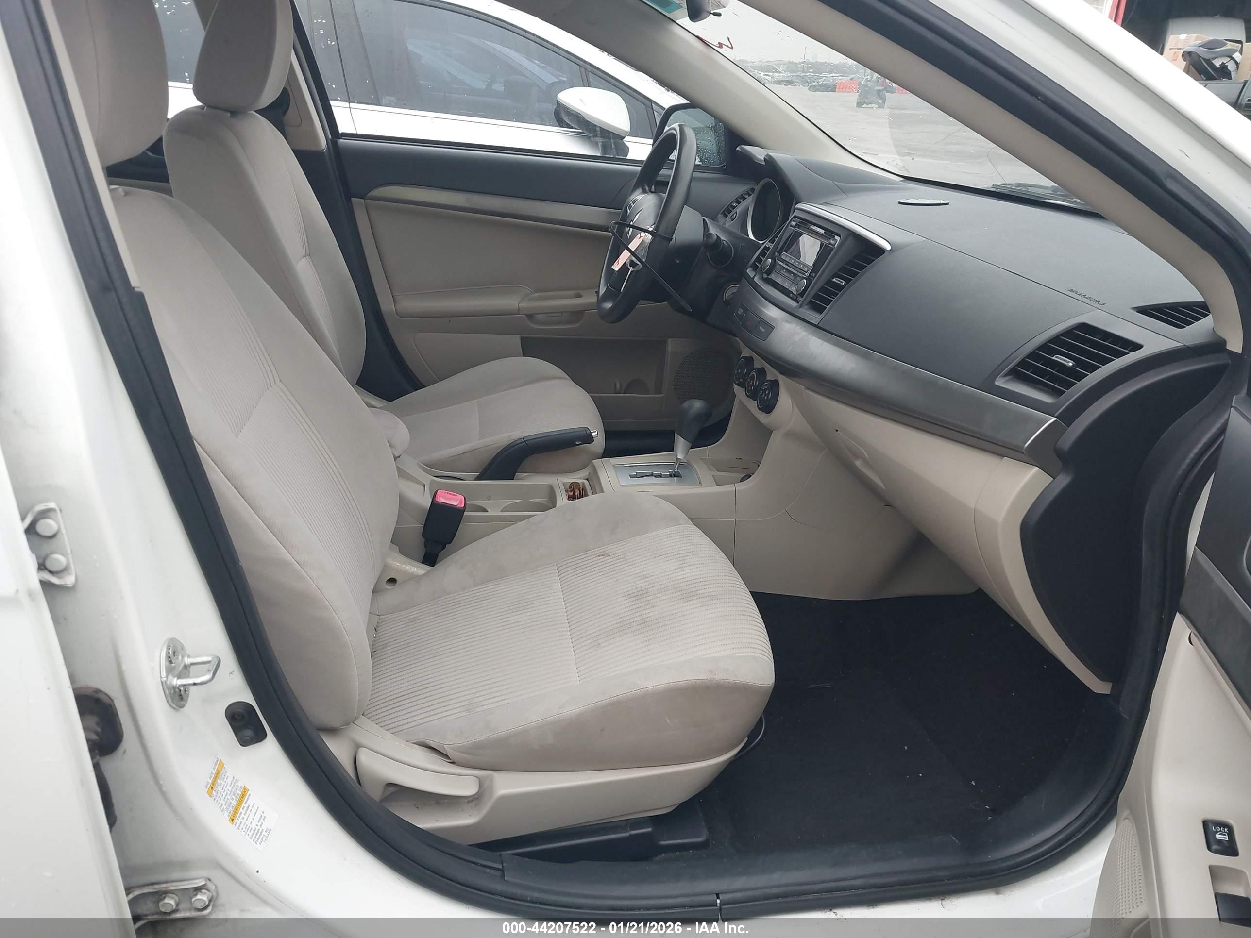 MITSUBISHI LANCER image 5