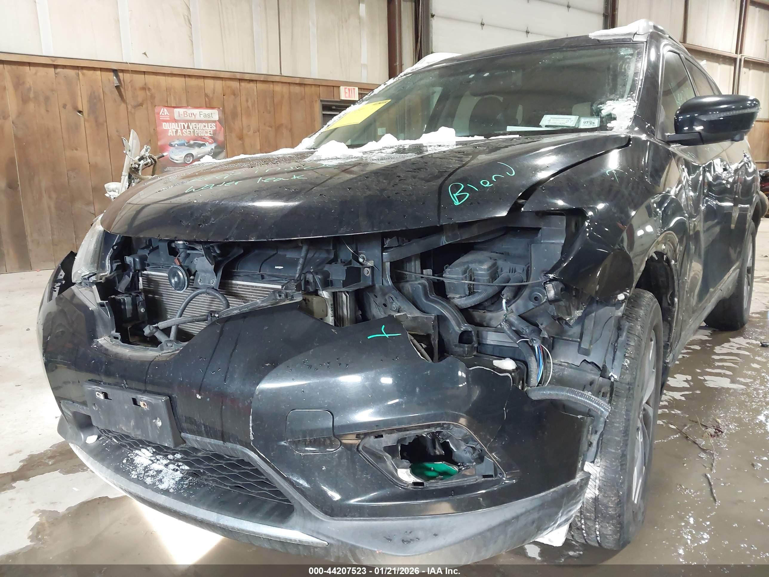 NISSAN ROGUE image 6