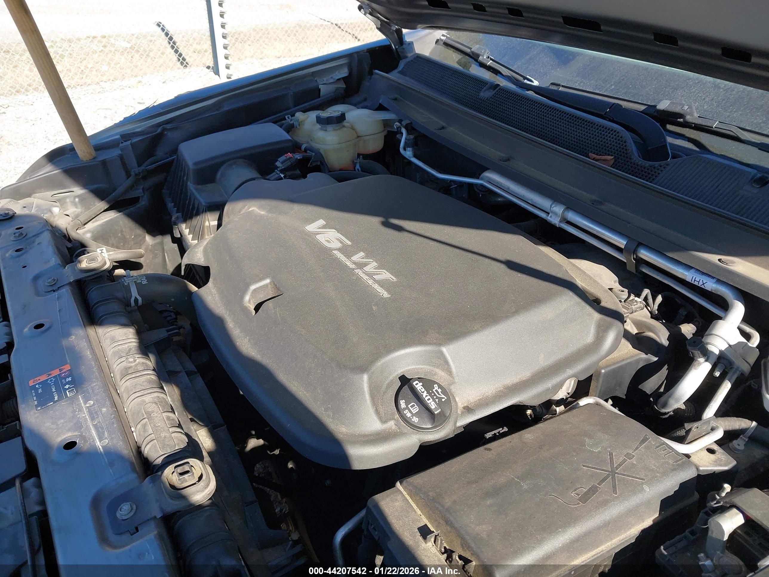 CHEVROLET COLORADO image 10