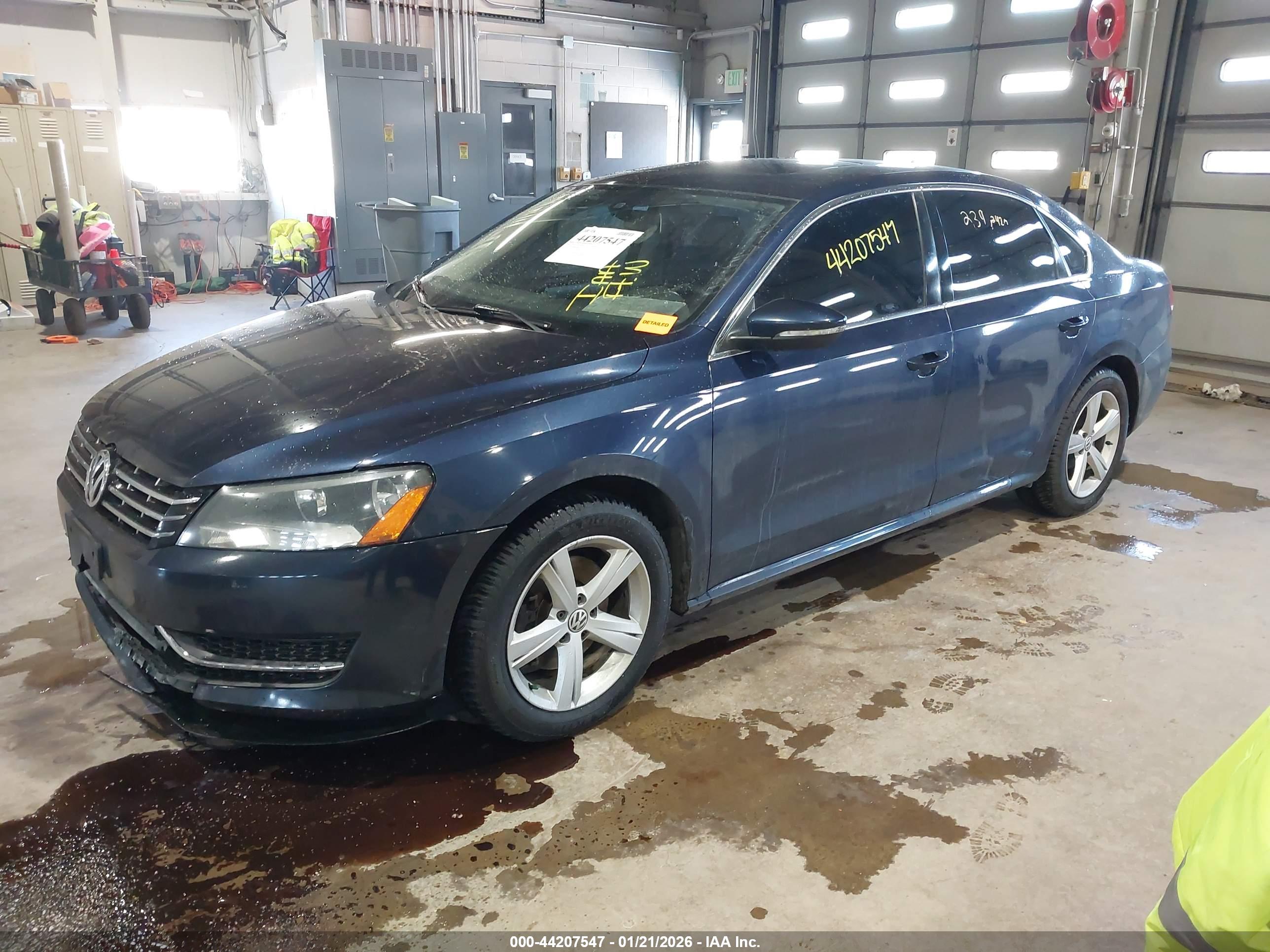 VOLKSWAGEN PASSAT image 2