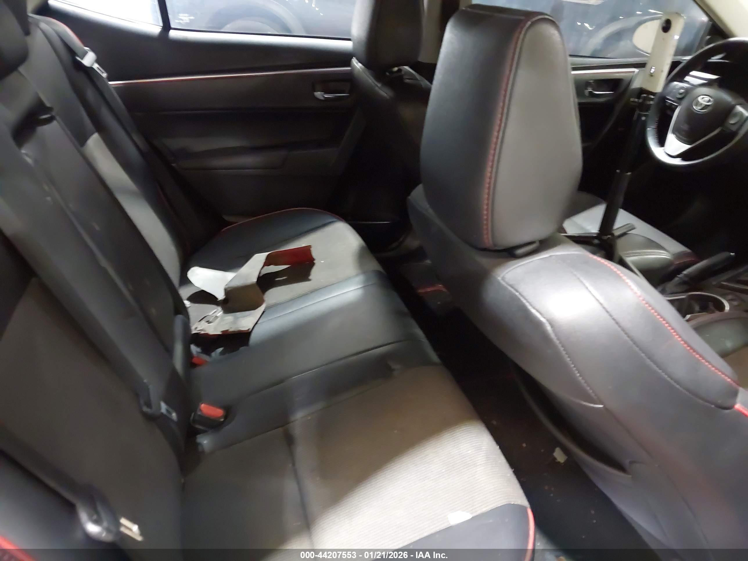 TOYOTA COROLLA image 8
