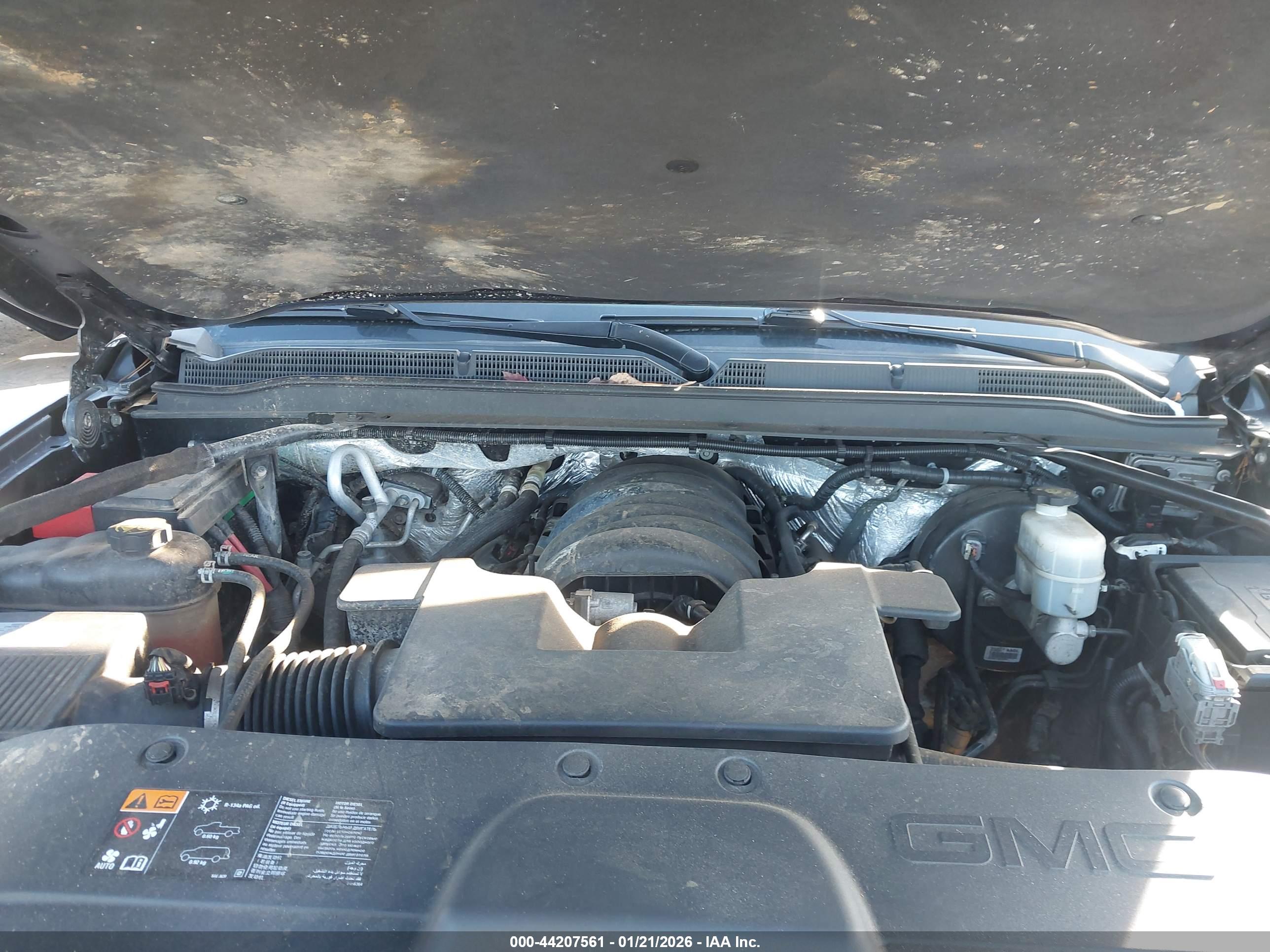 GMC YUKON image 10