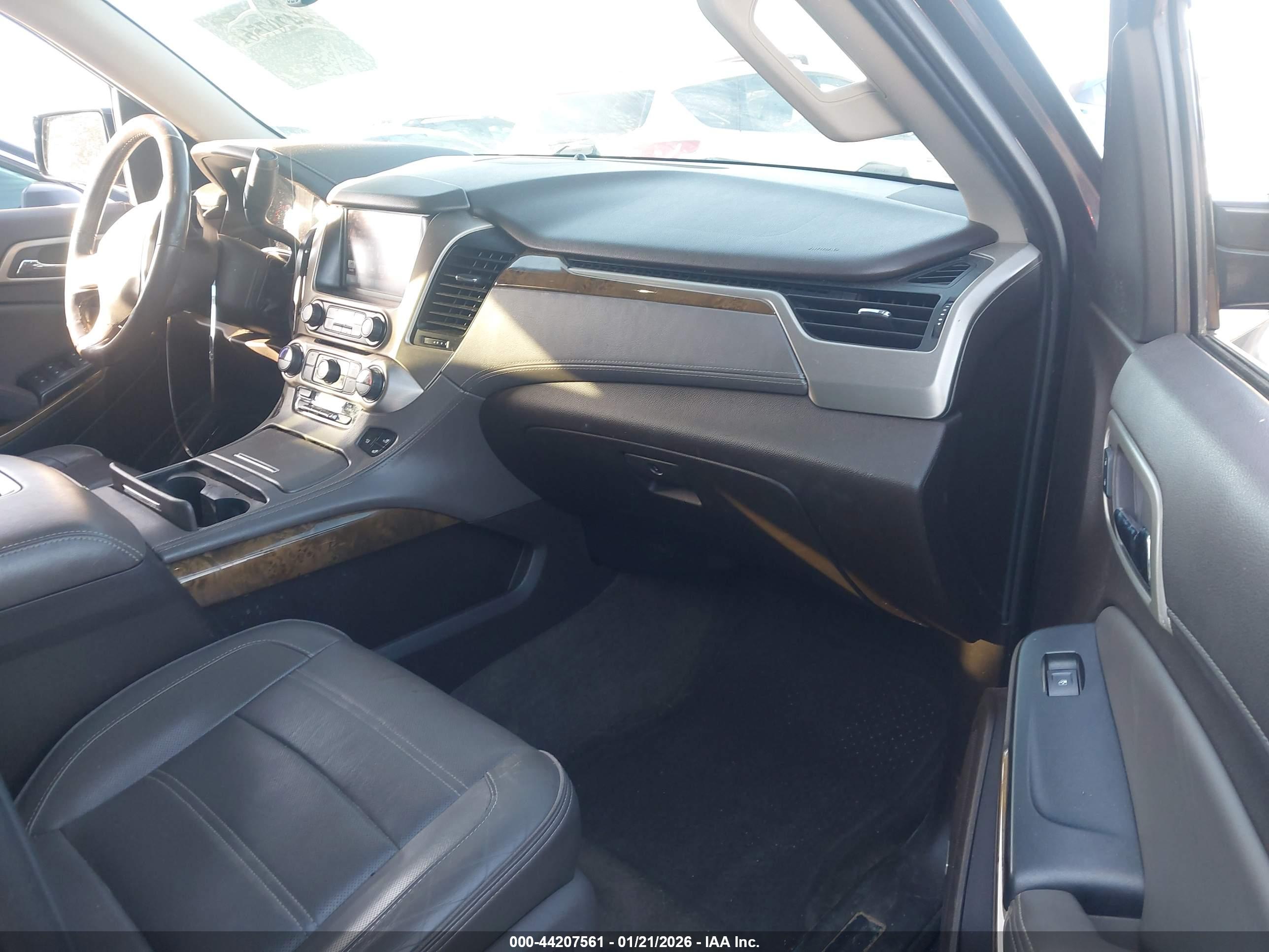 GMC YUKON image 5
