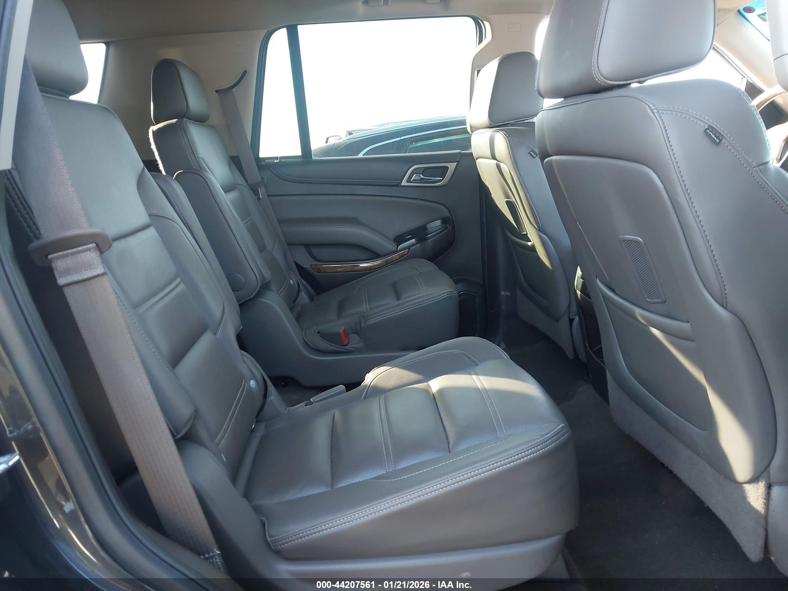 GMC YUKON image 8
