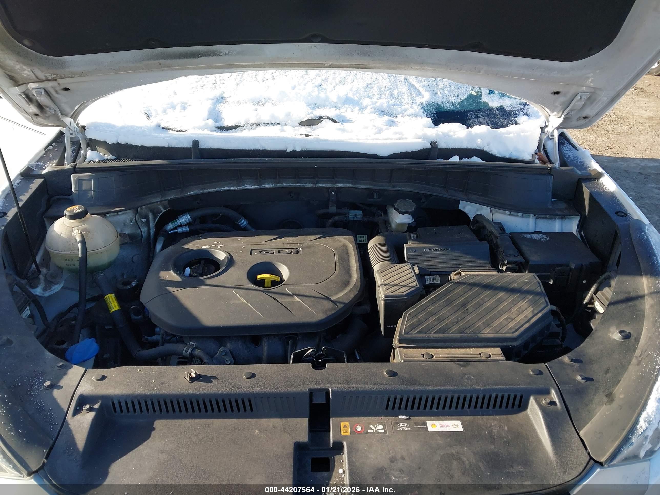 HYUNDAI TUCSON image 10