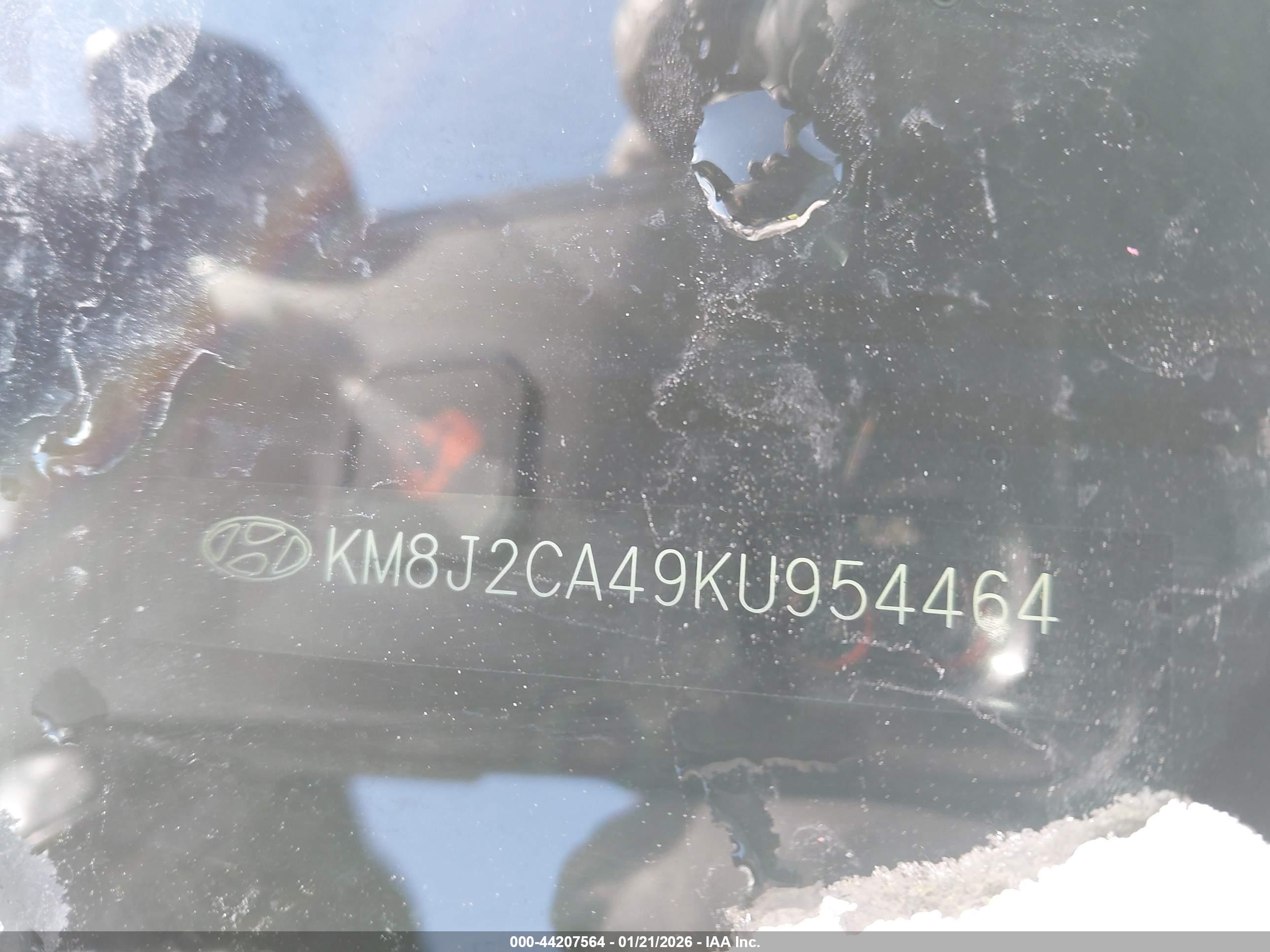 HYUNDAI TUCSON image 9