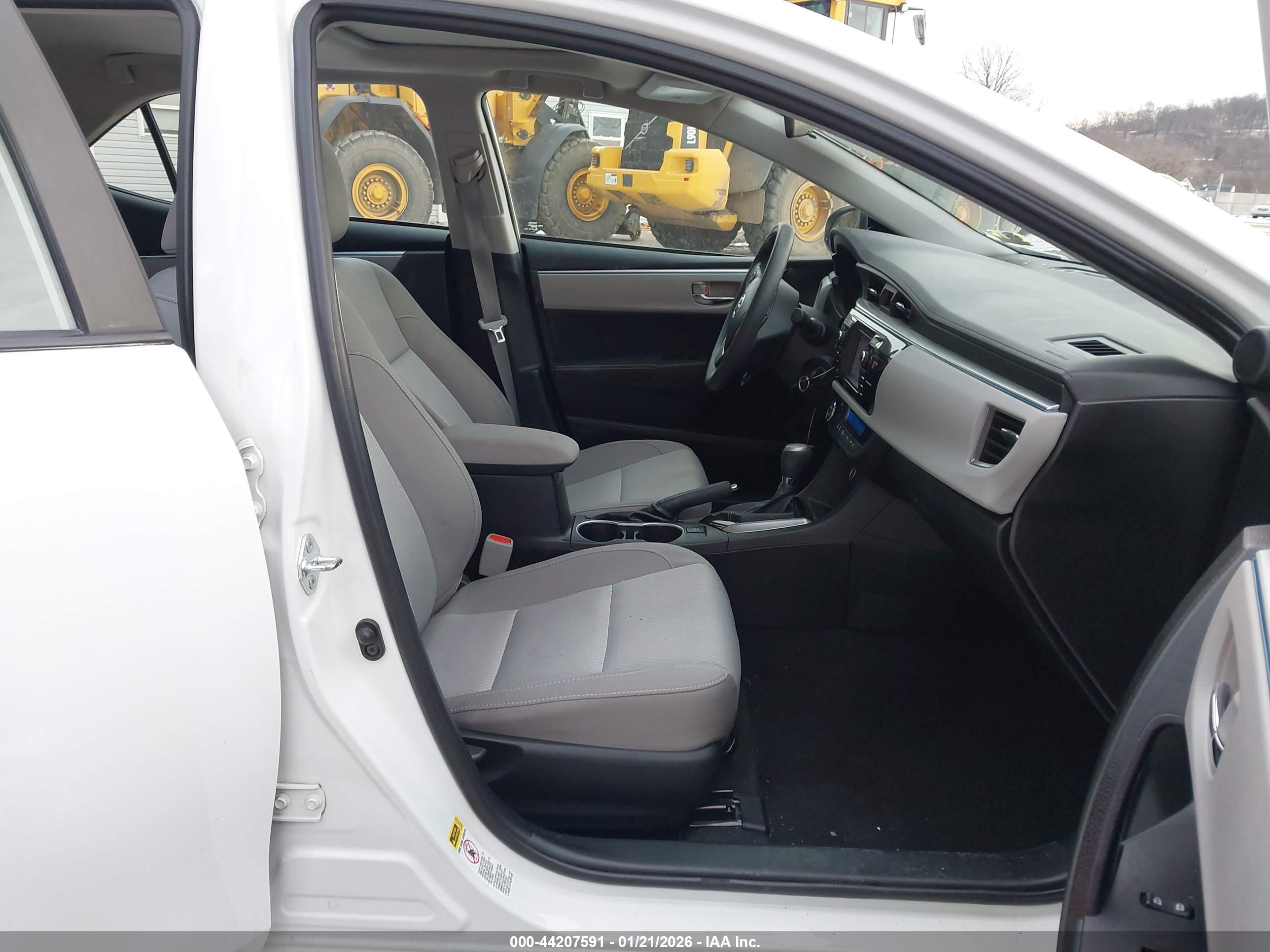 TOYOTA COROLLA image 5