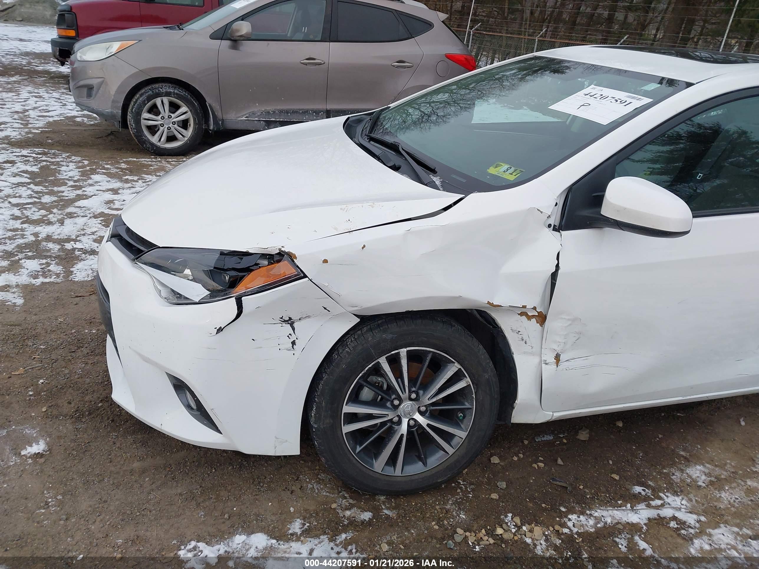 TOYOTA COROLLA image 6
