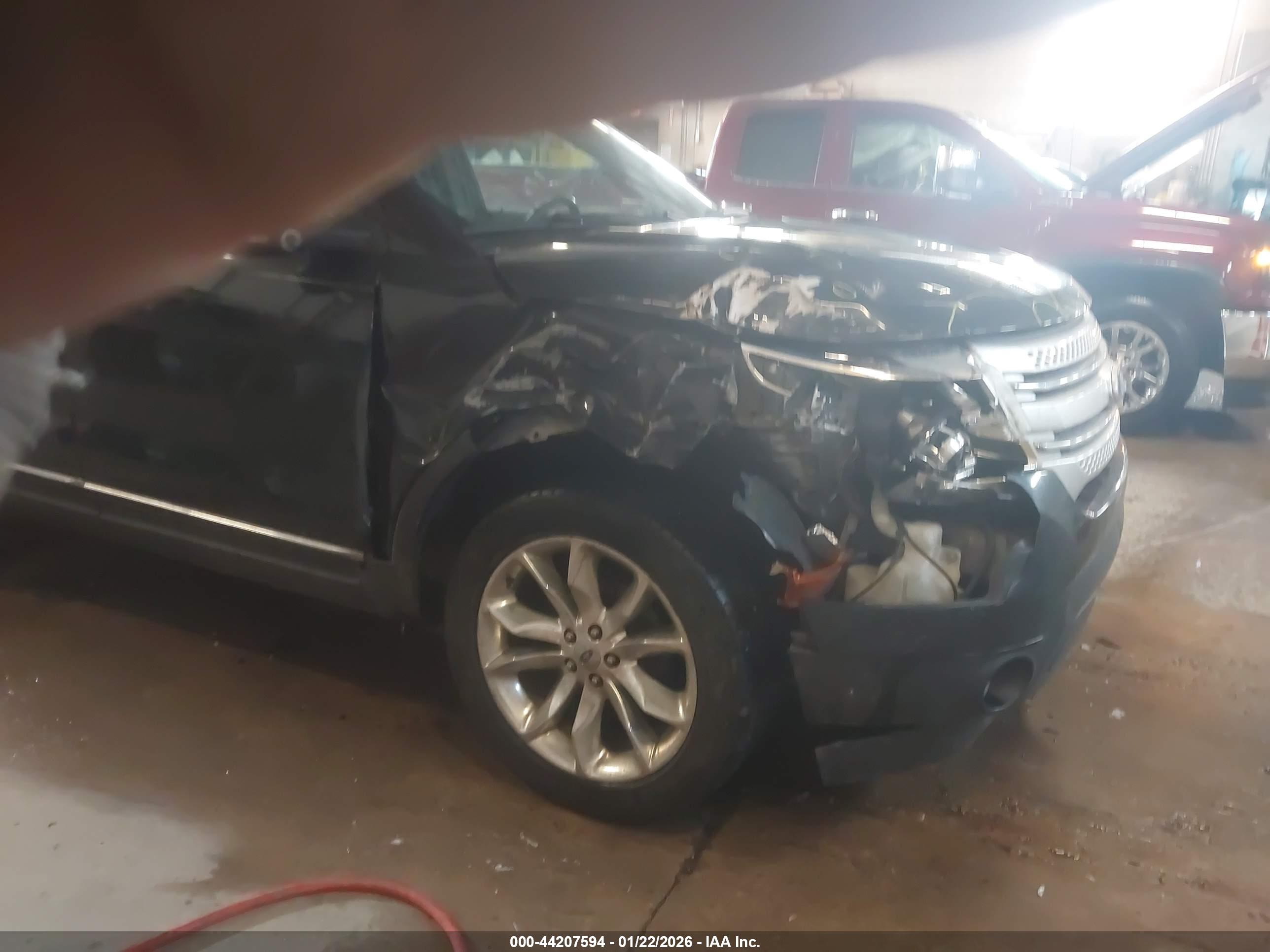 FORD EXPLORER image 6