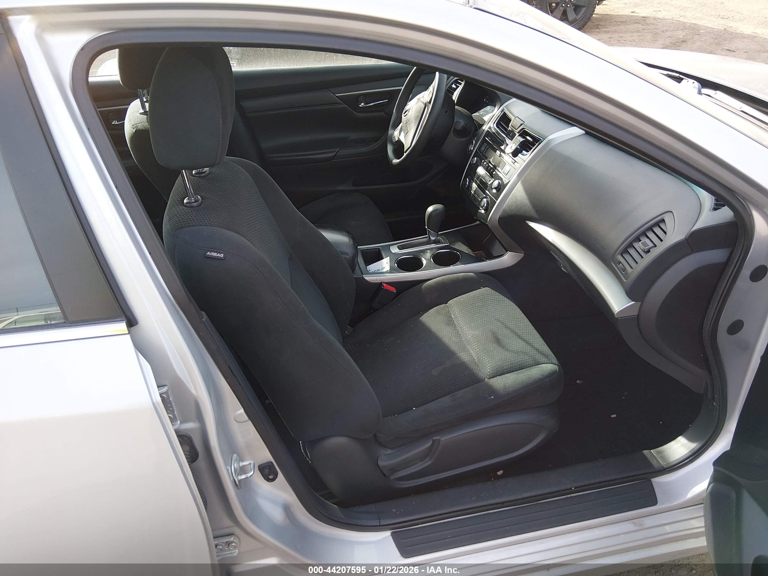NISSAN ALTIMA image 5