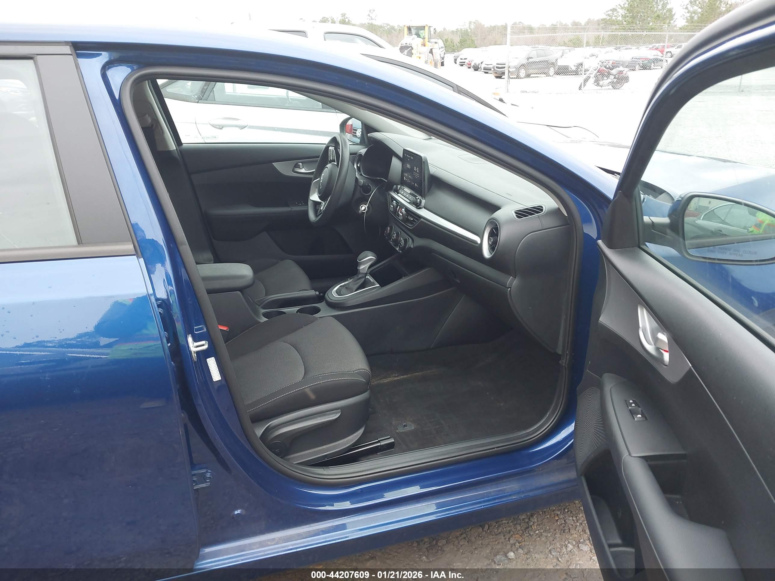 KIA FORTE image 5