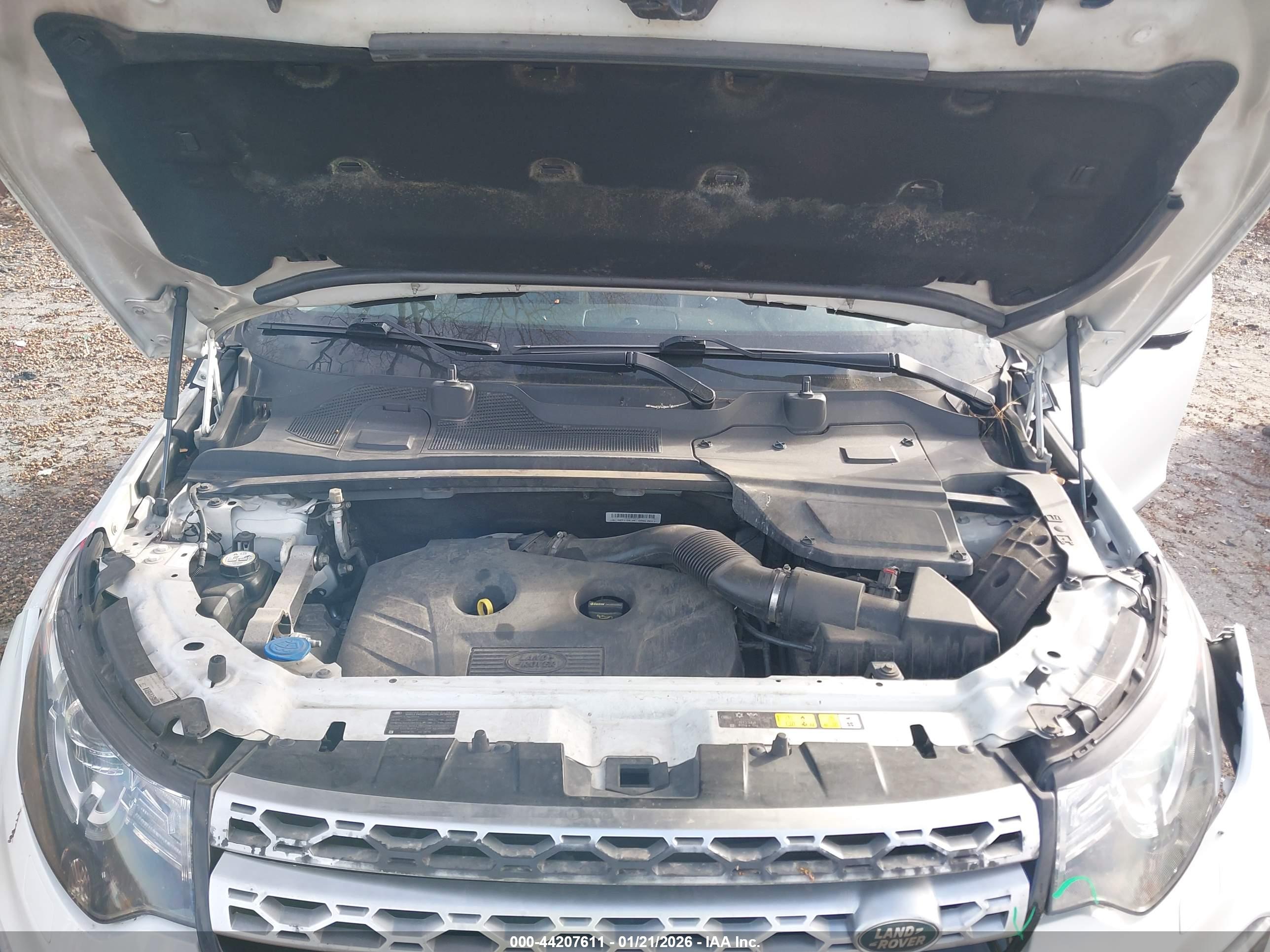 LAND ROVER image 10