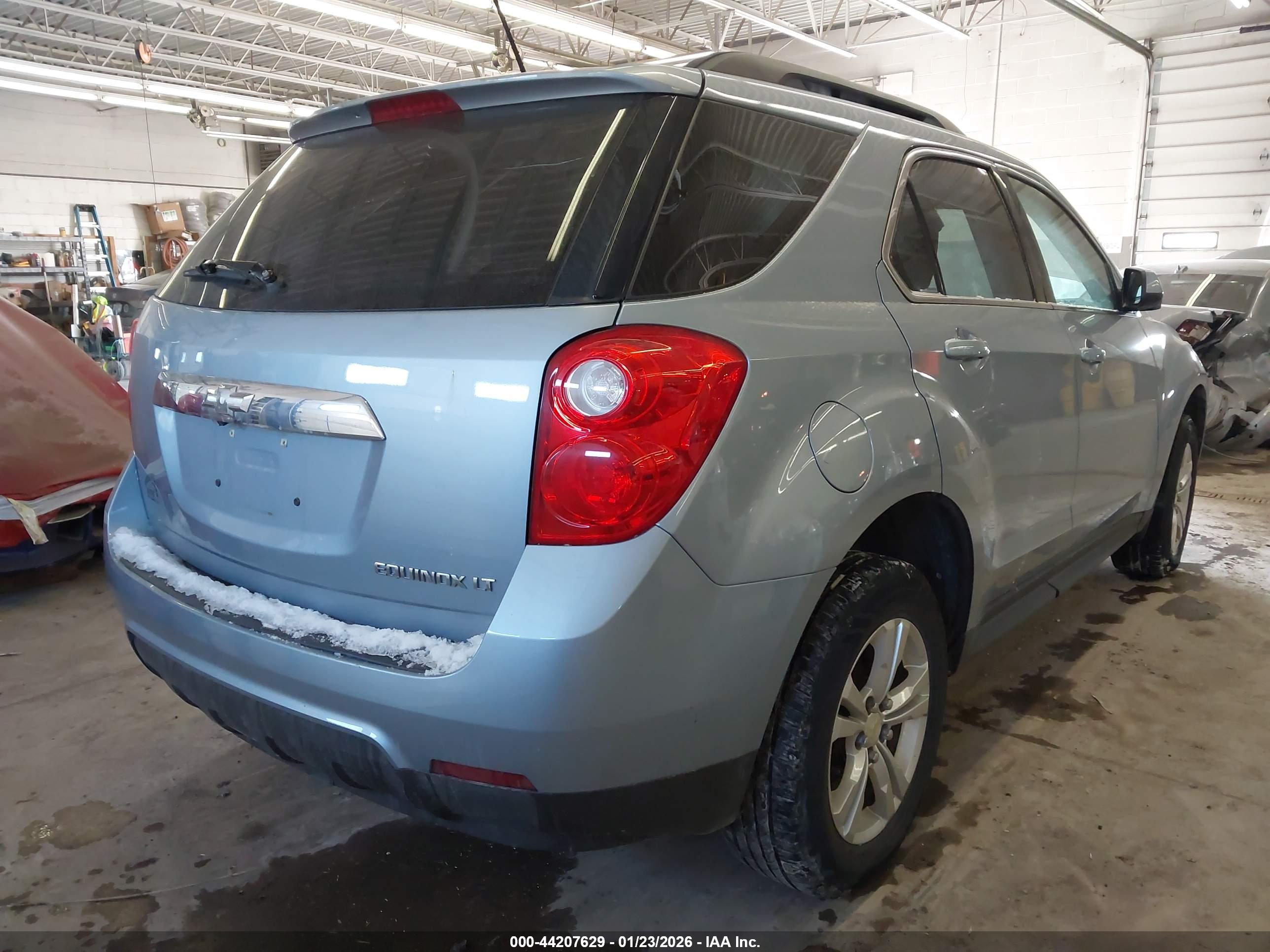 CHEVROLET EQUINOX image 4