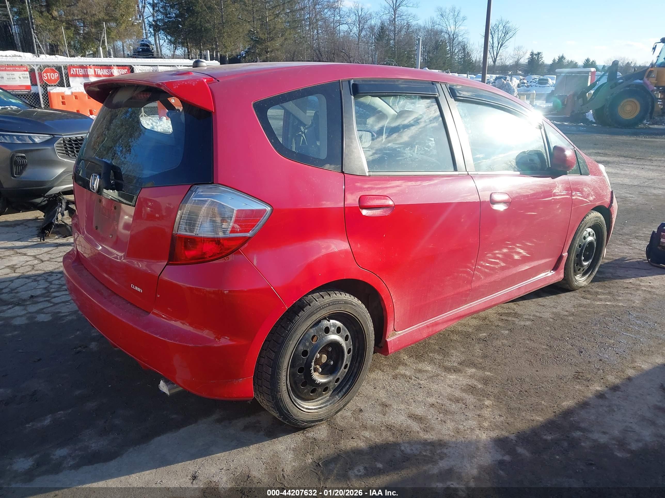 HONDA FIT image 4
