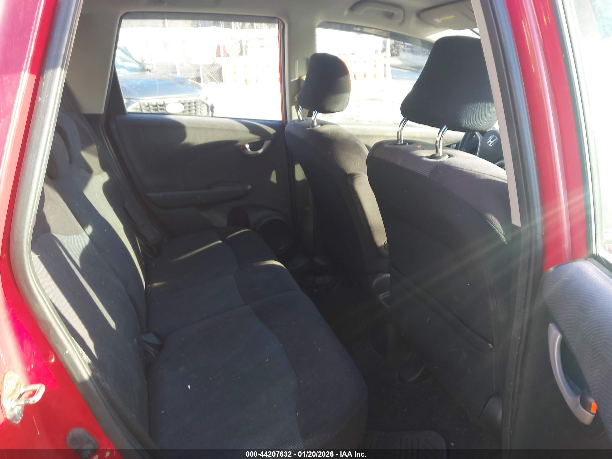 HONDA FIT image 8