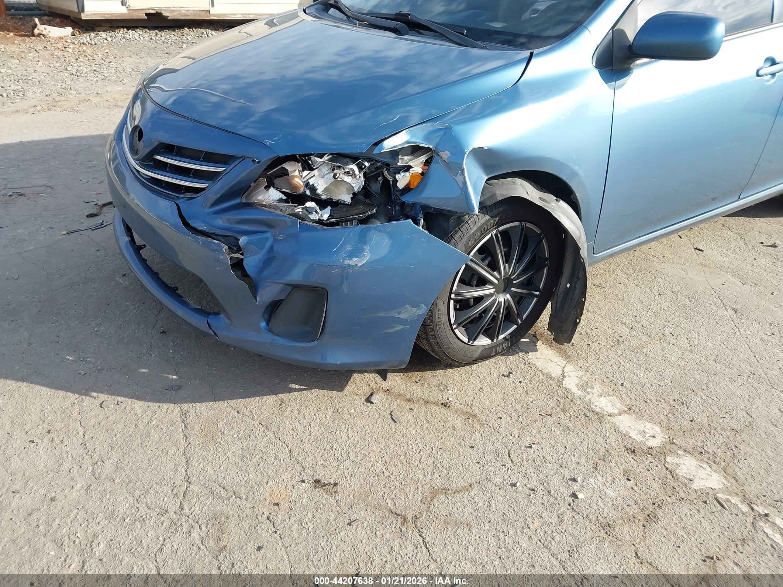 TOYOTA COROLLA image 6
