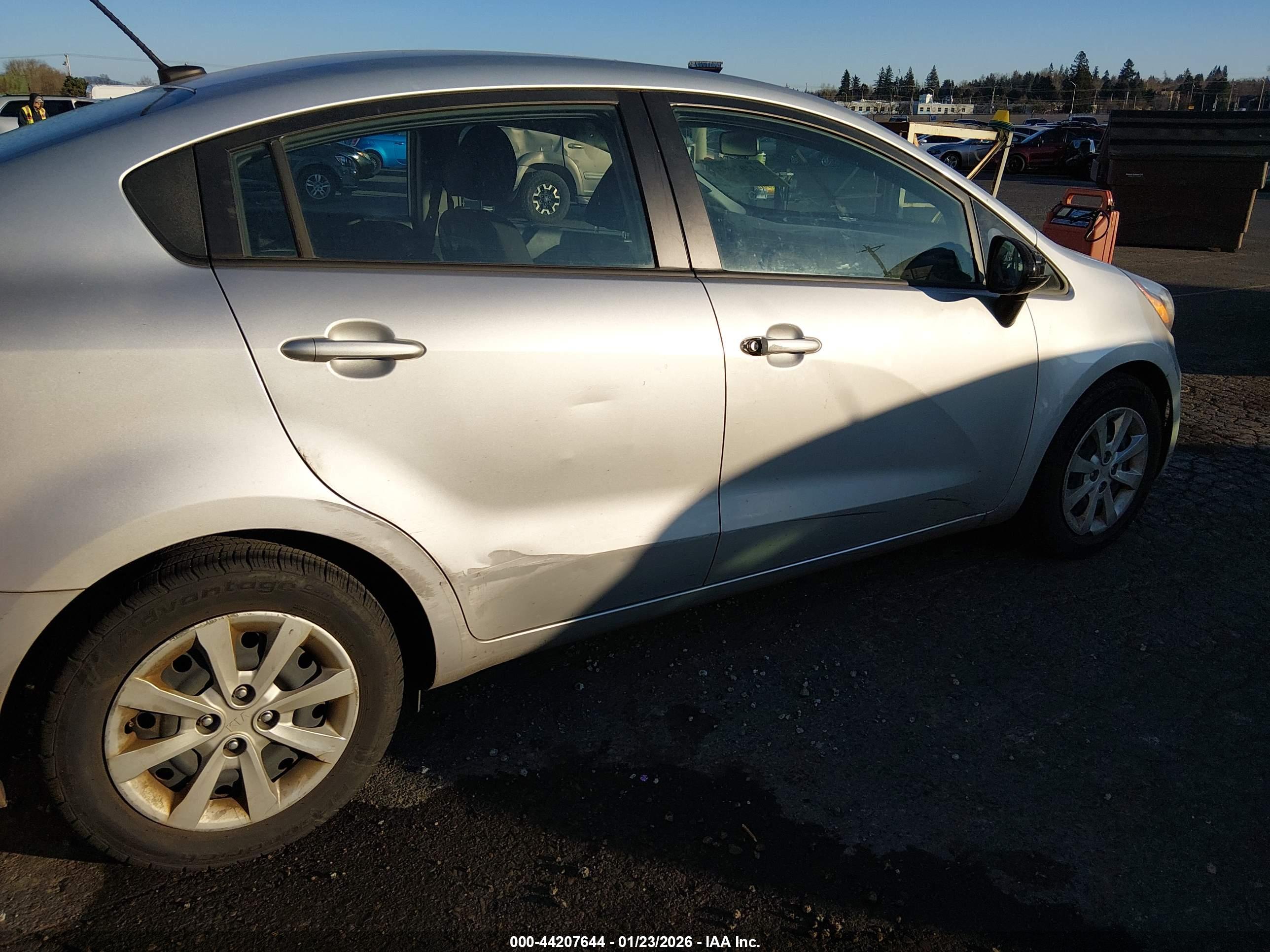 KIA RIO image 6