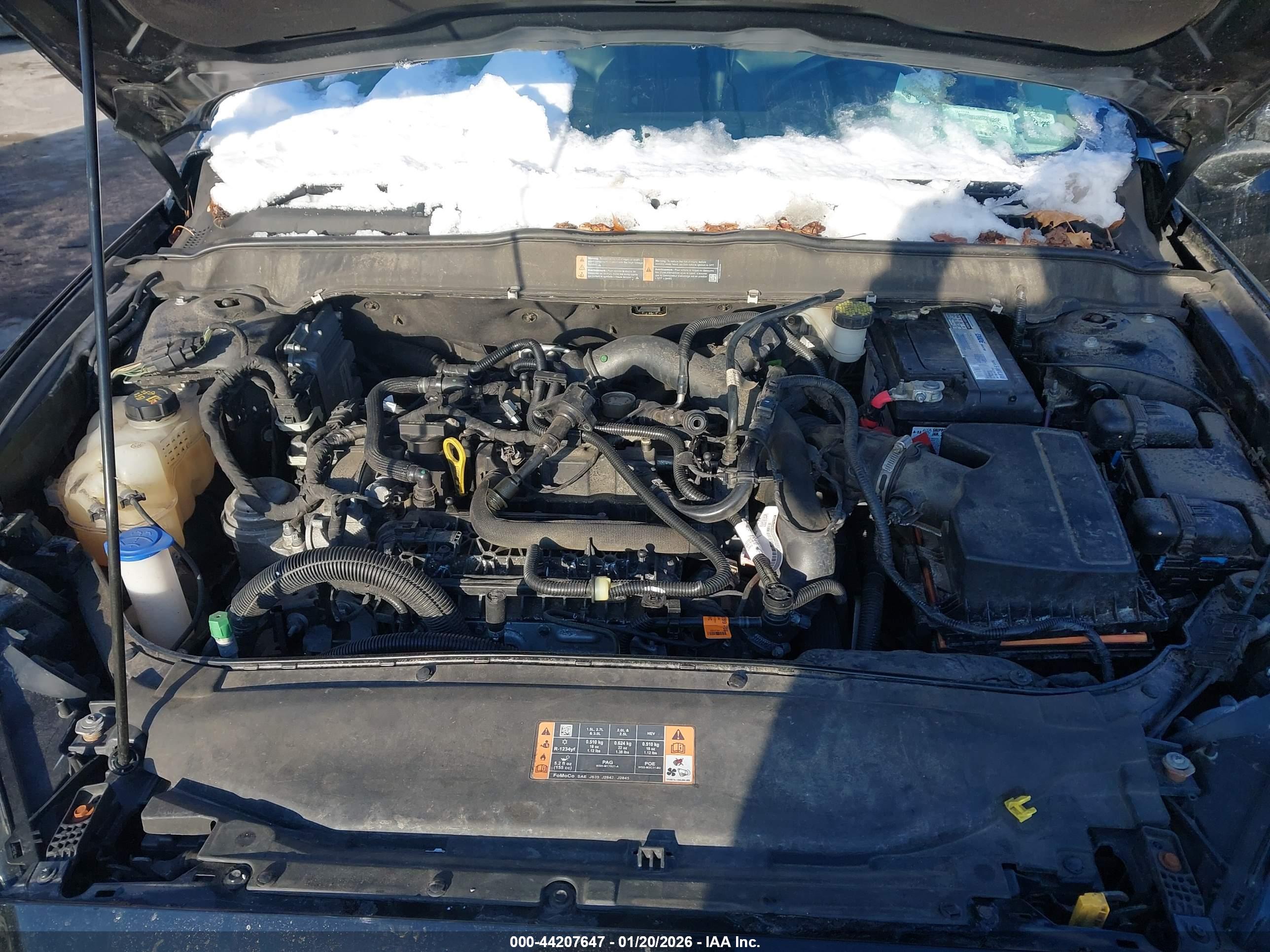 FORD FUSION image 10