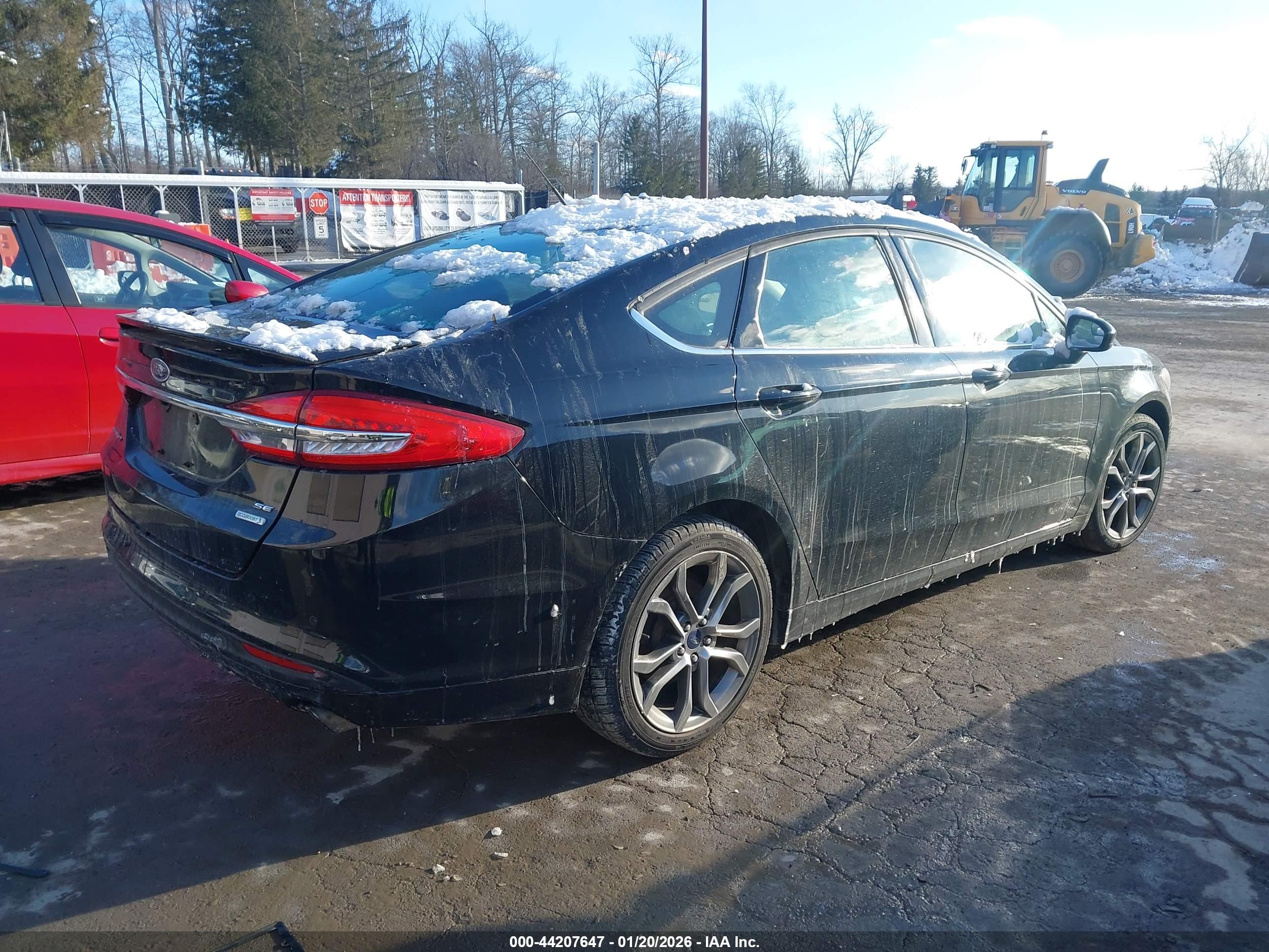 FORD FUSION image 4