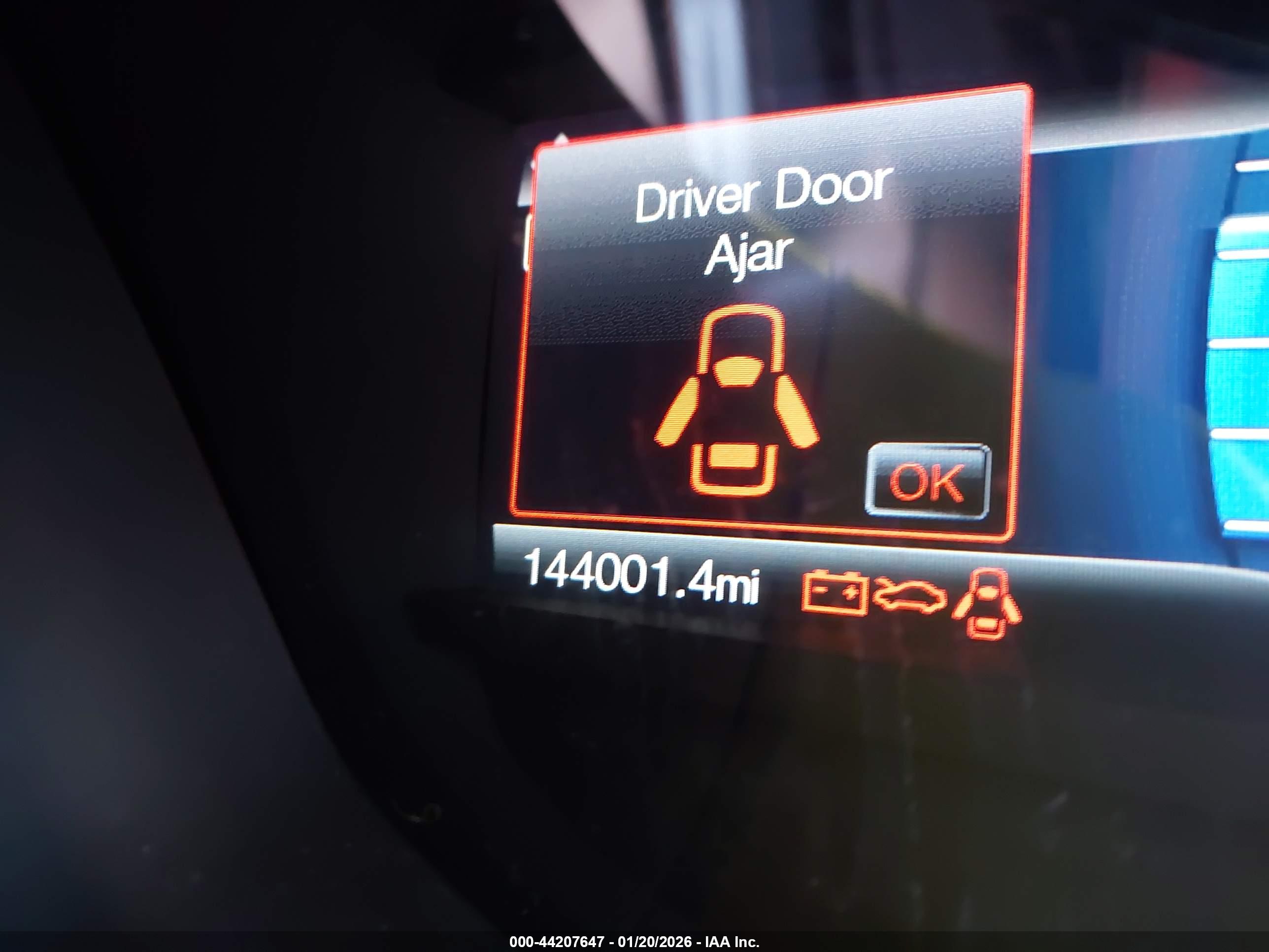 FORD FUSION image 7