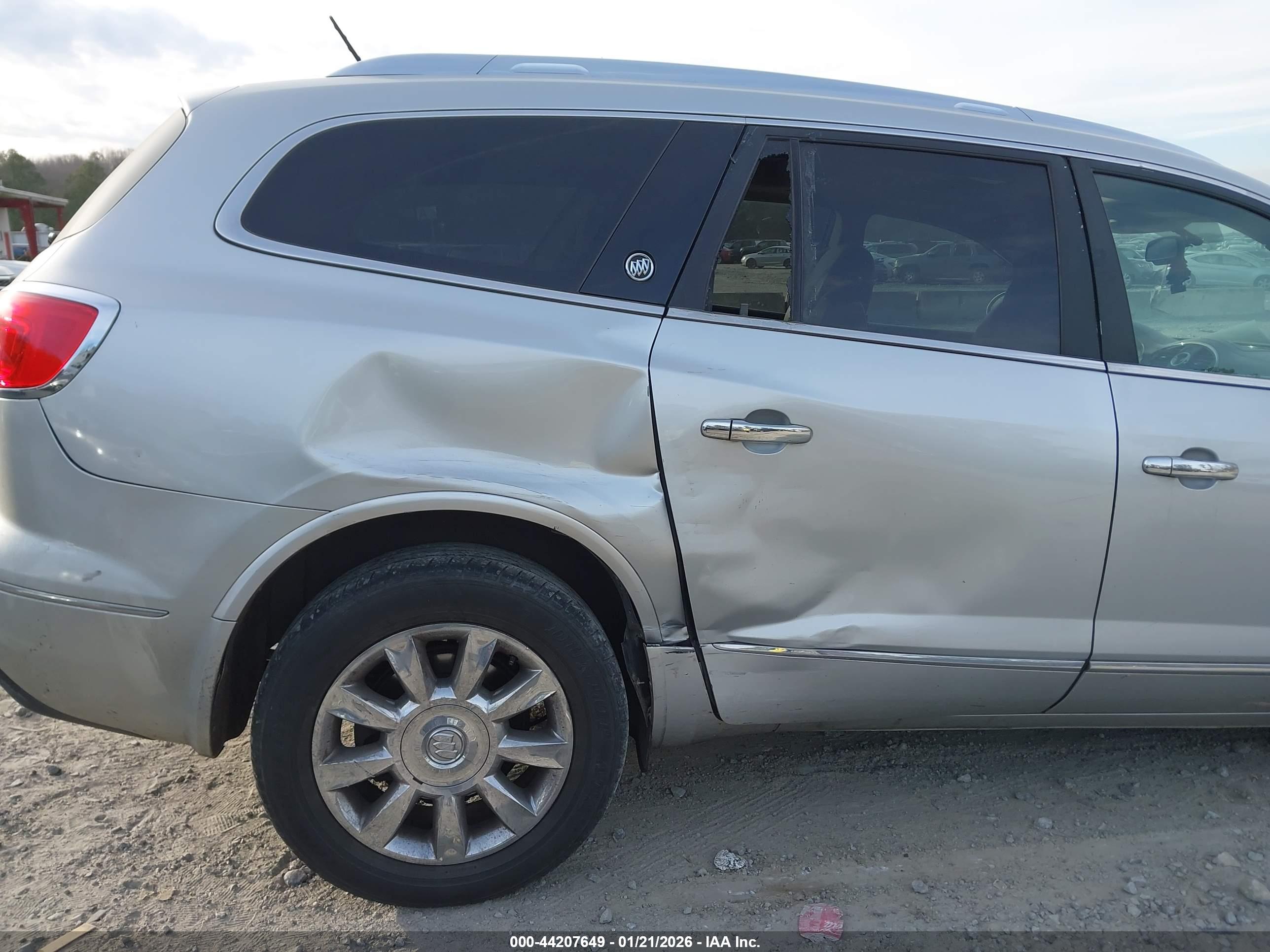 BUICK ENCLAVE image 6