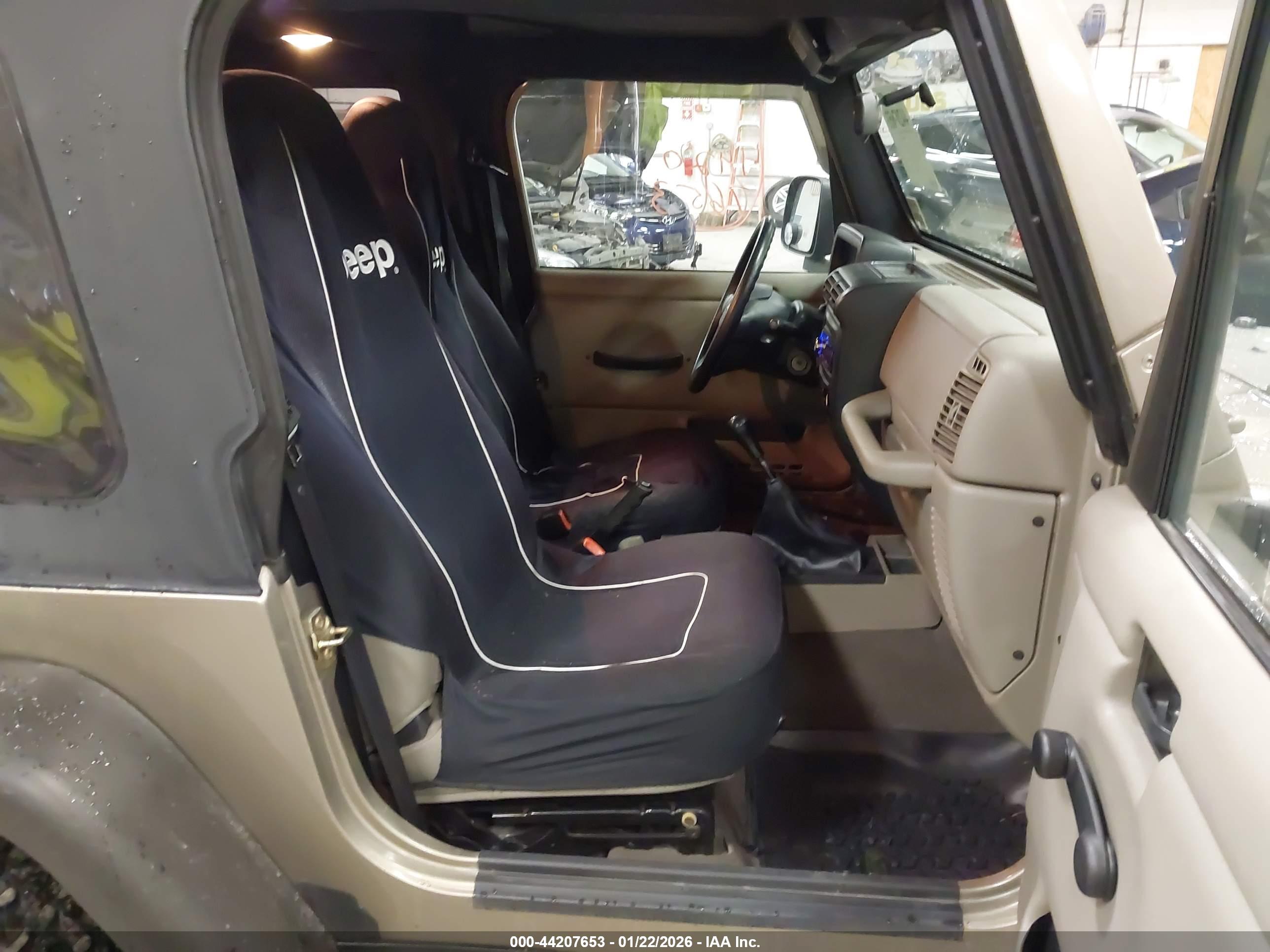 JEEP WRANGLER image 5
