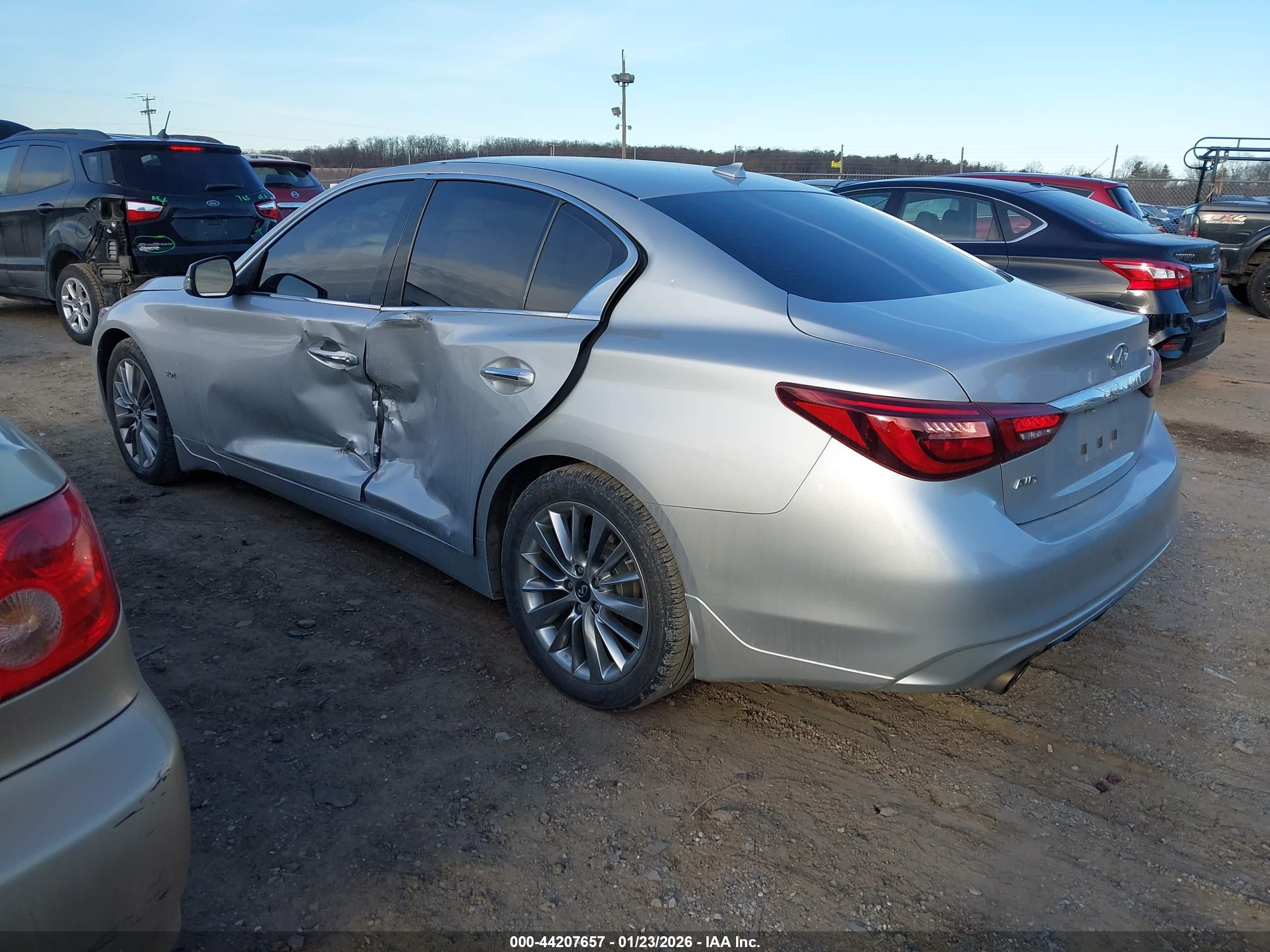 INFINITI Q50 image 3