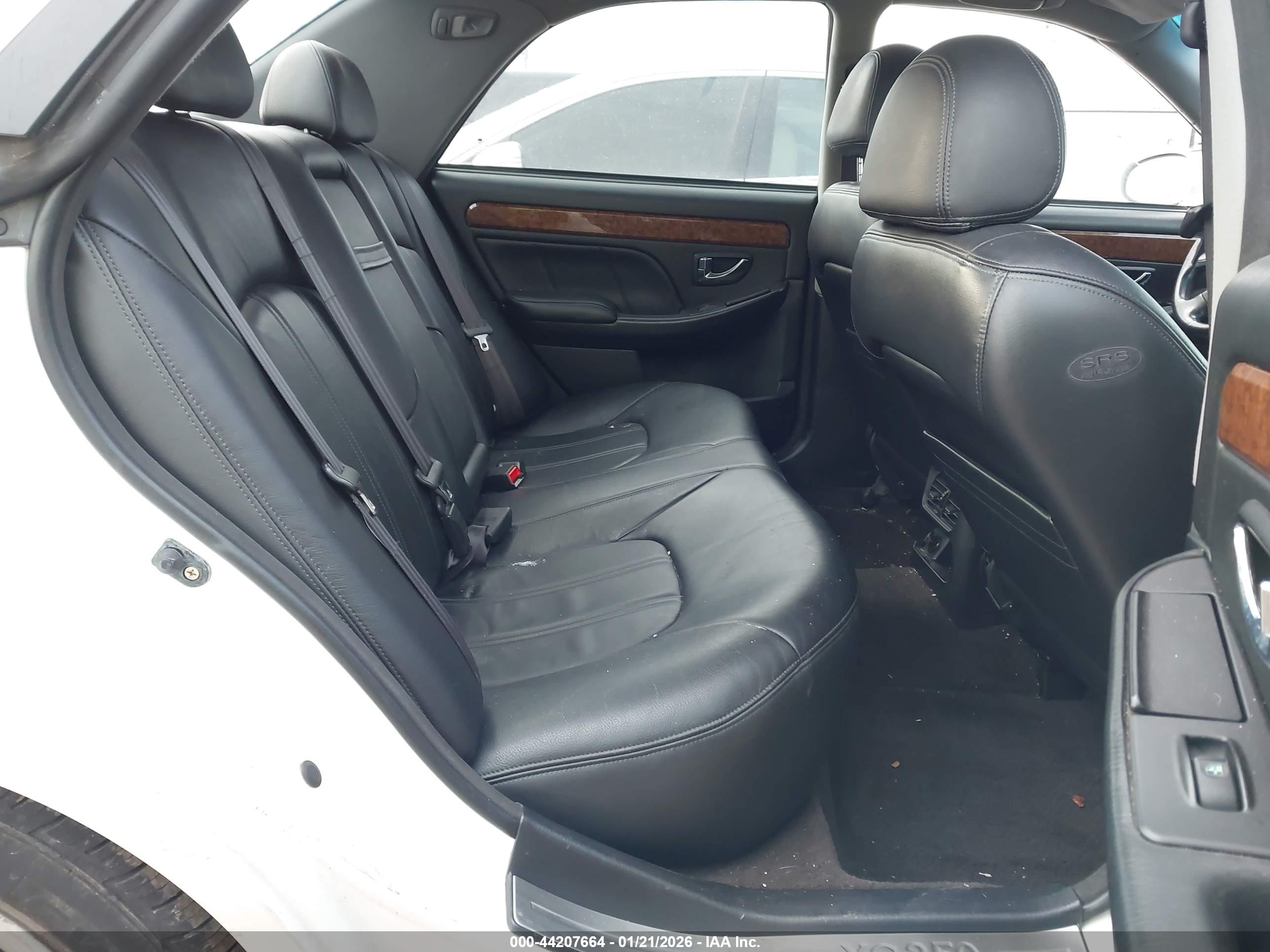 HYUNDAI XG350 image 8