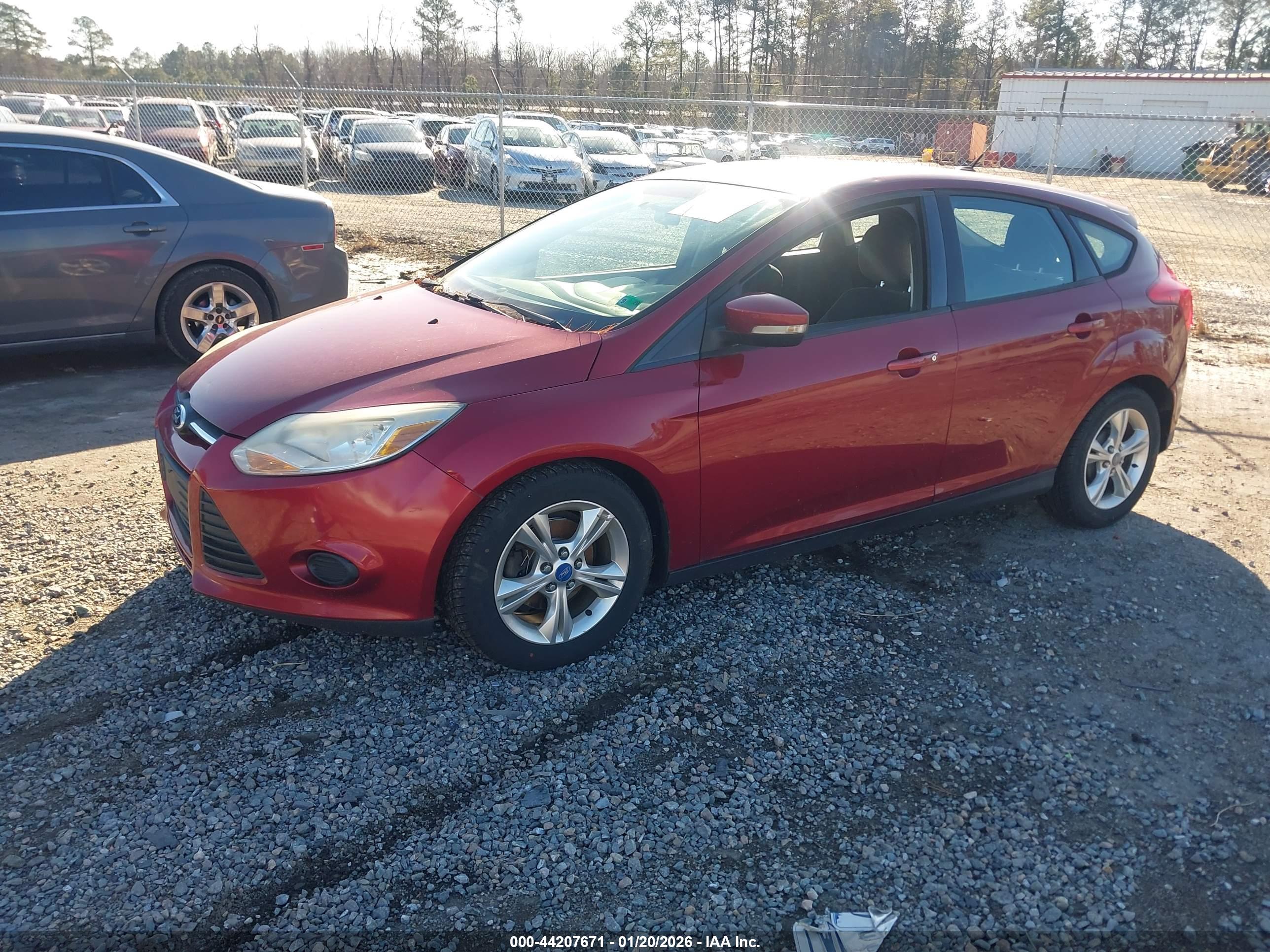 FORD FOCUS image 2