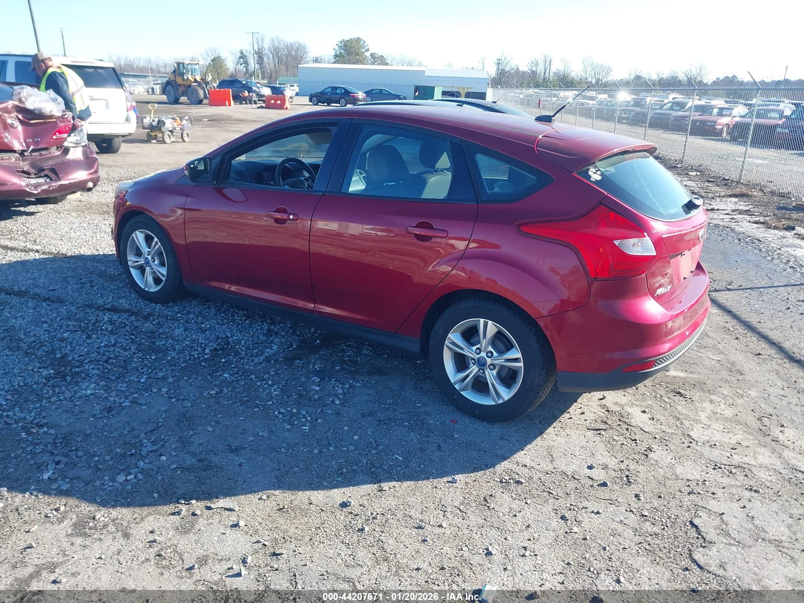 FORD FOCUS image 3