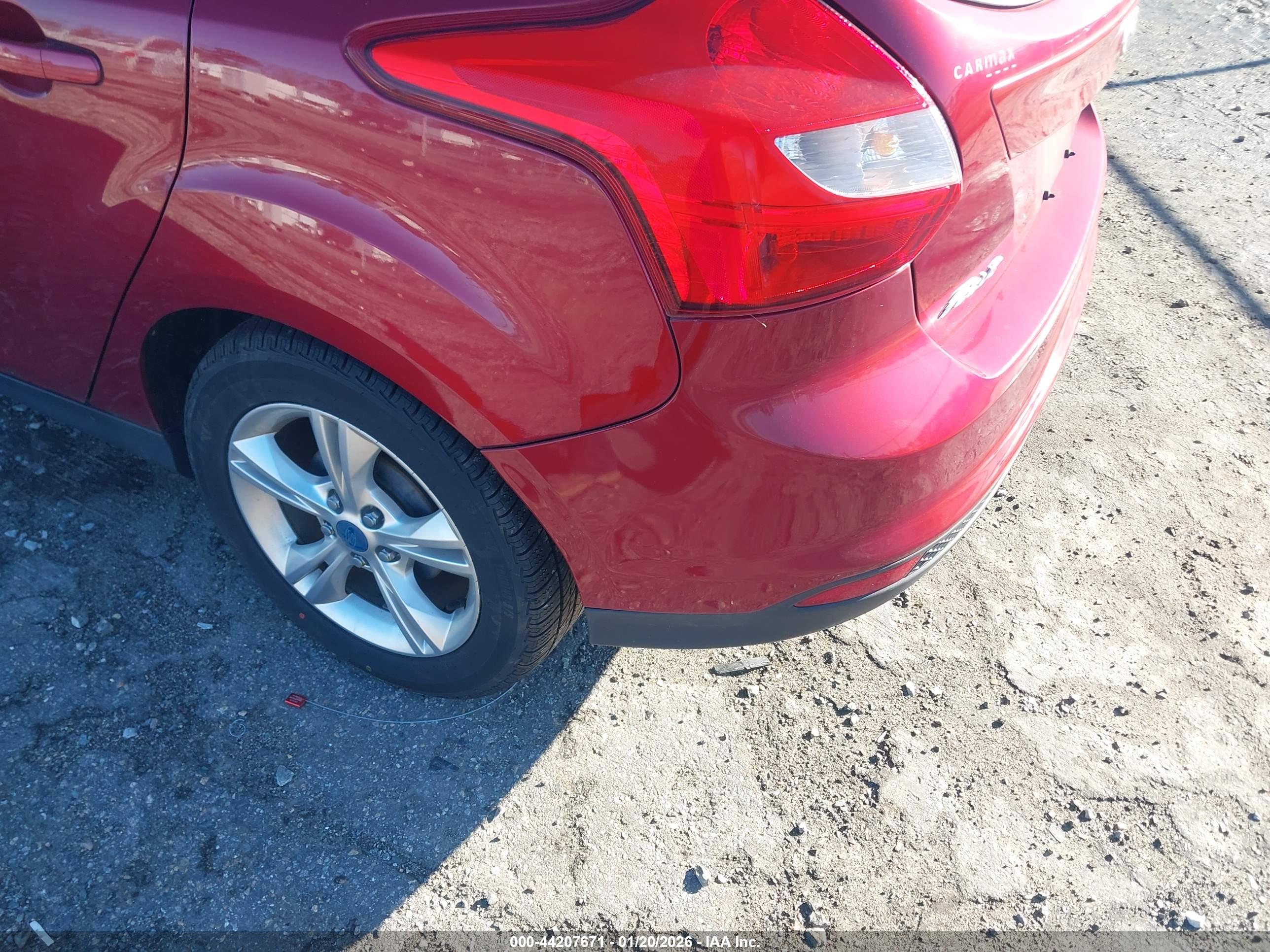 FORD FOCUS image 6