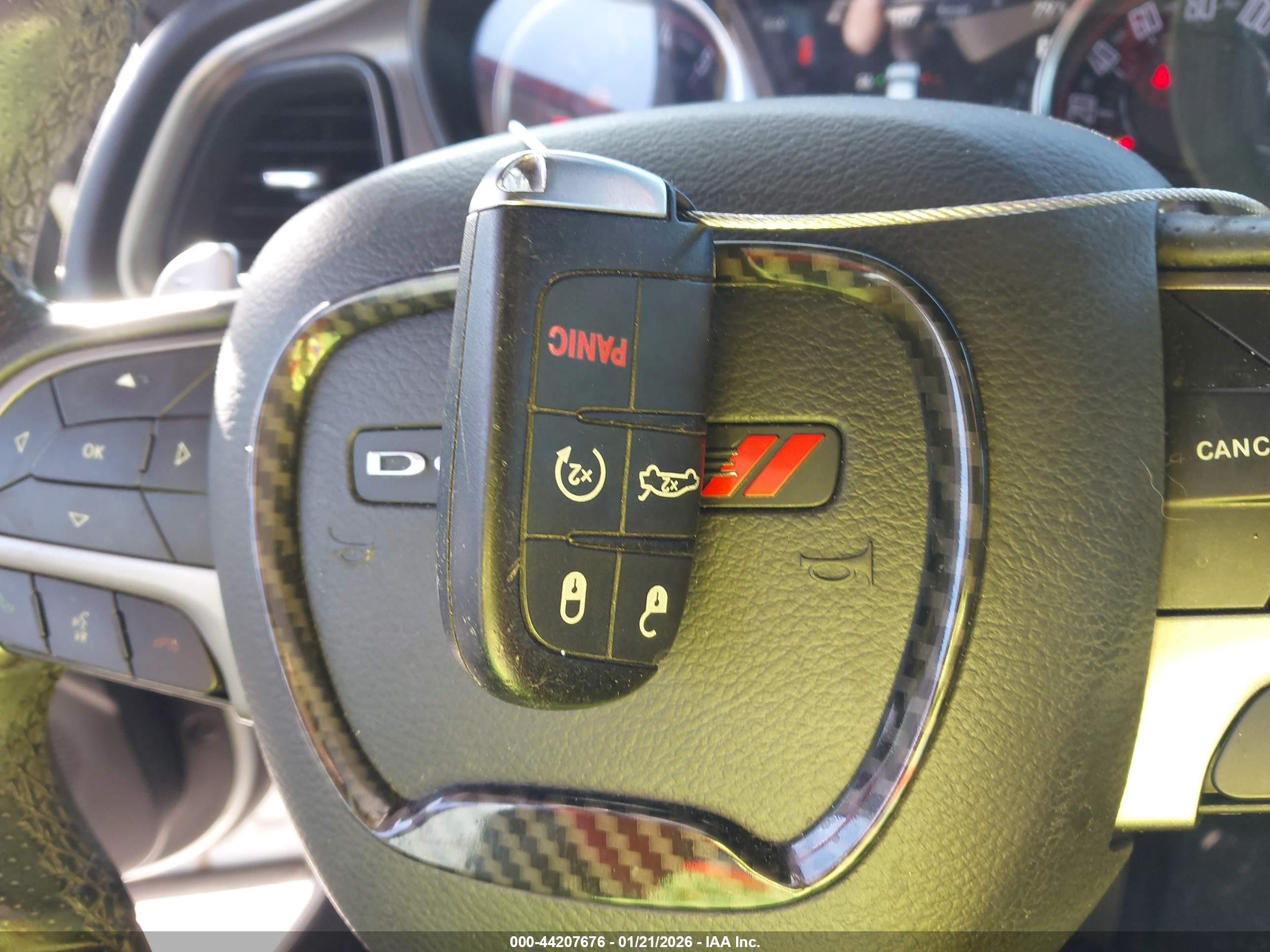 DODGE CHALLENGER image 11