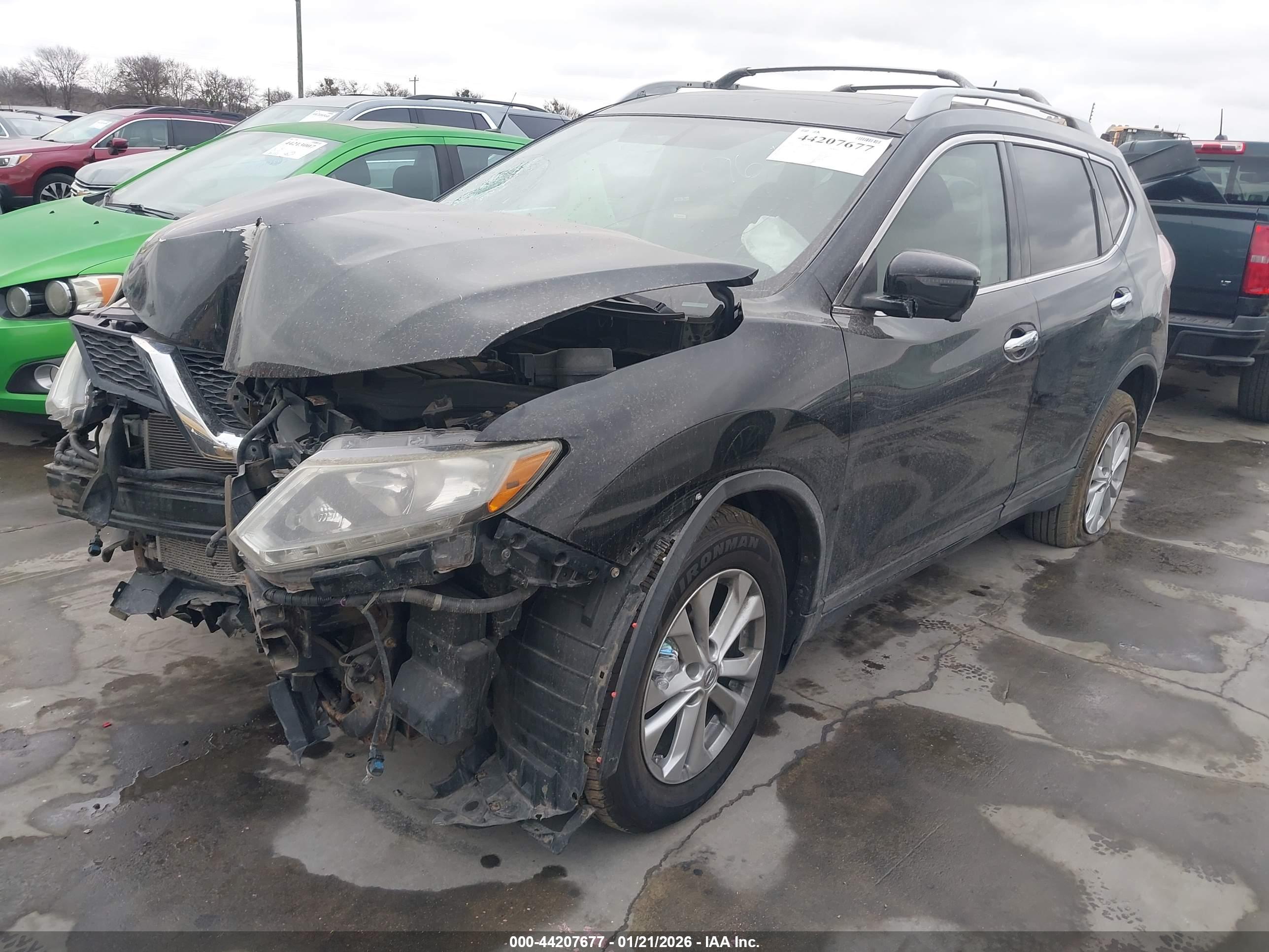 NISSAN ROGUE image 2